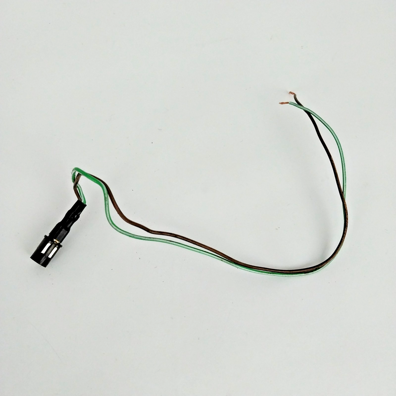 BMW E28 E23 E24 E34 E30 E32 Mini Interior Light Bulb Socket Connector Pigtail.