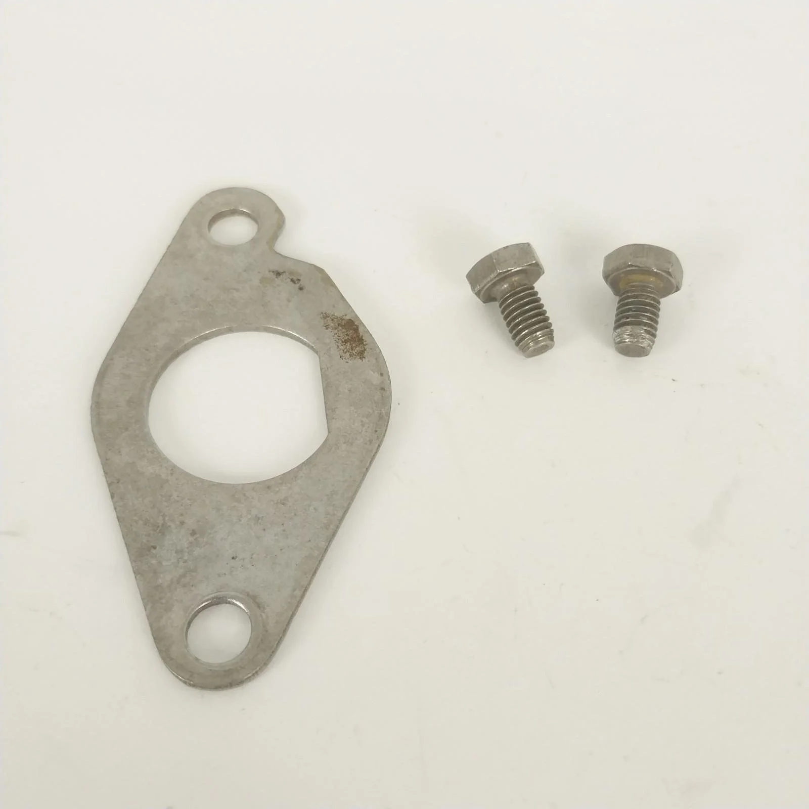 BMW E23 E24 E28 E30 E31 E36 Differential Speed Sensor Bracket 33111206076