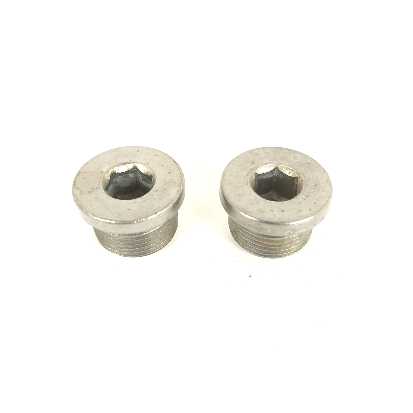BMW E3 E9 E10 E12 E21 E23 E24 E28 E30 E31 E32 E34 E36 E38 E39 E46 Drain Plug x2