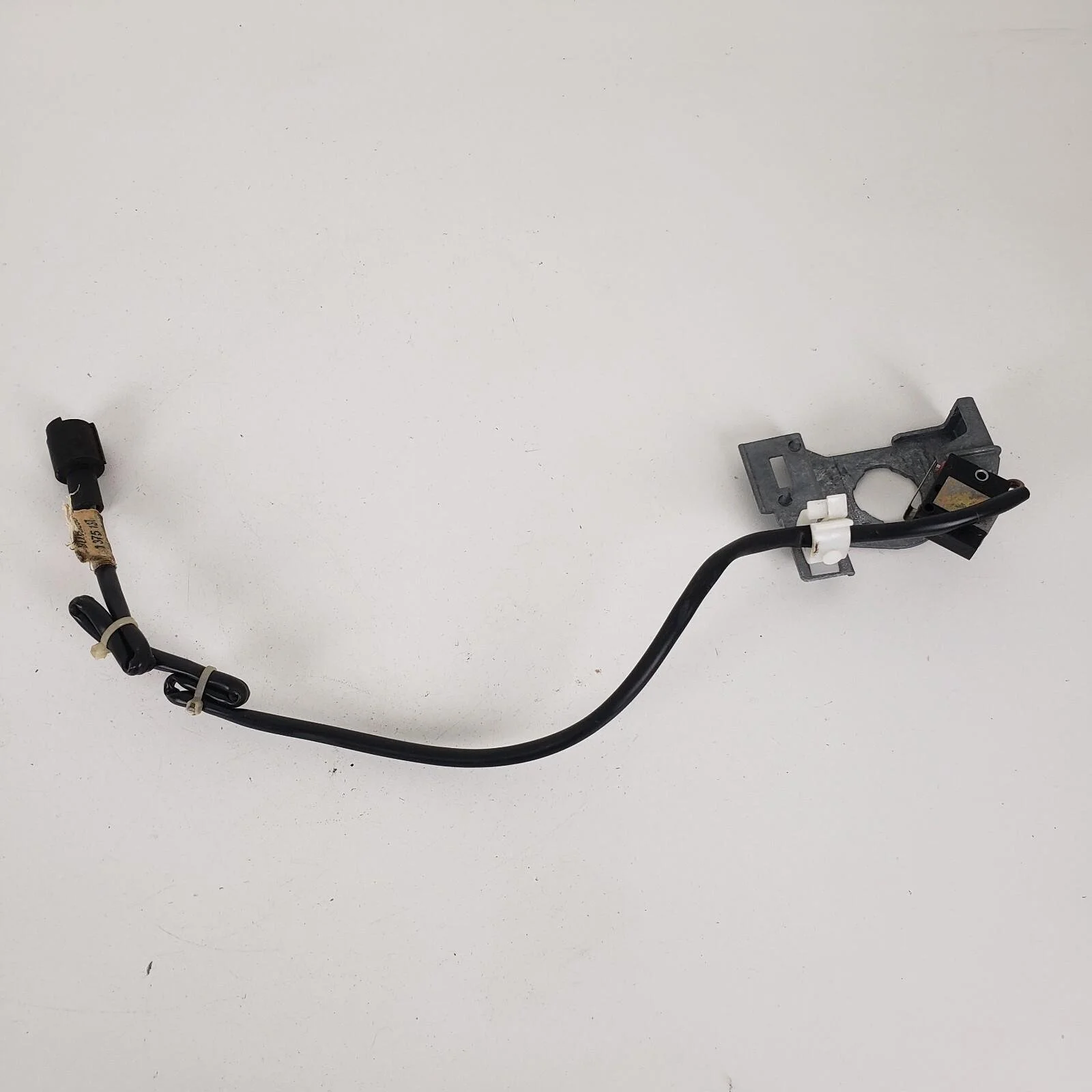 BMW E30 E28 Left Driver Side Door Lock Clamping Plate & Micro Switch