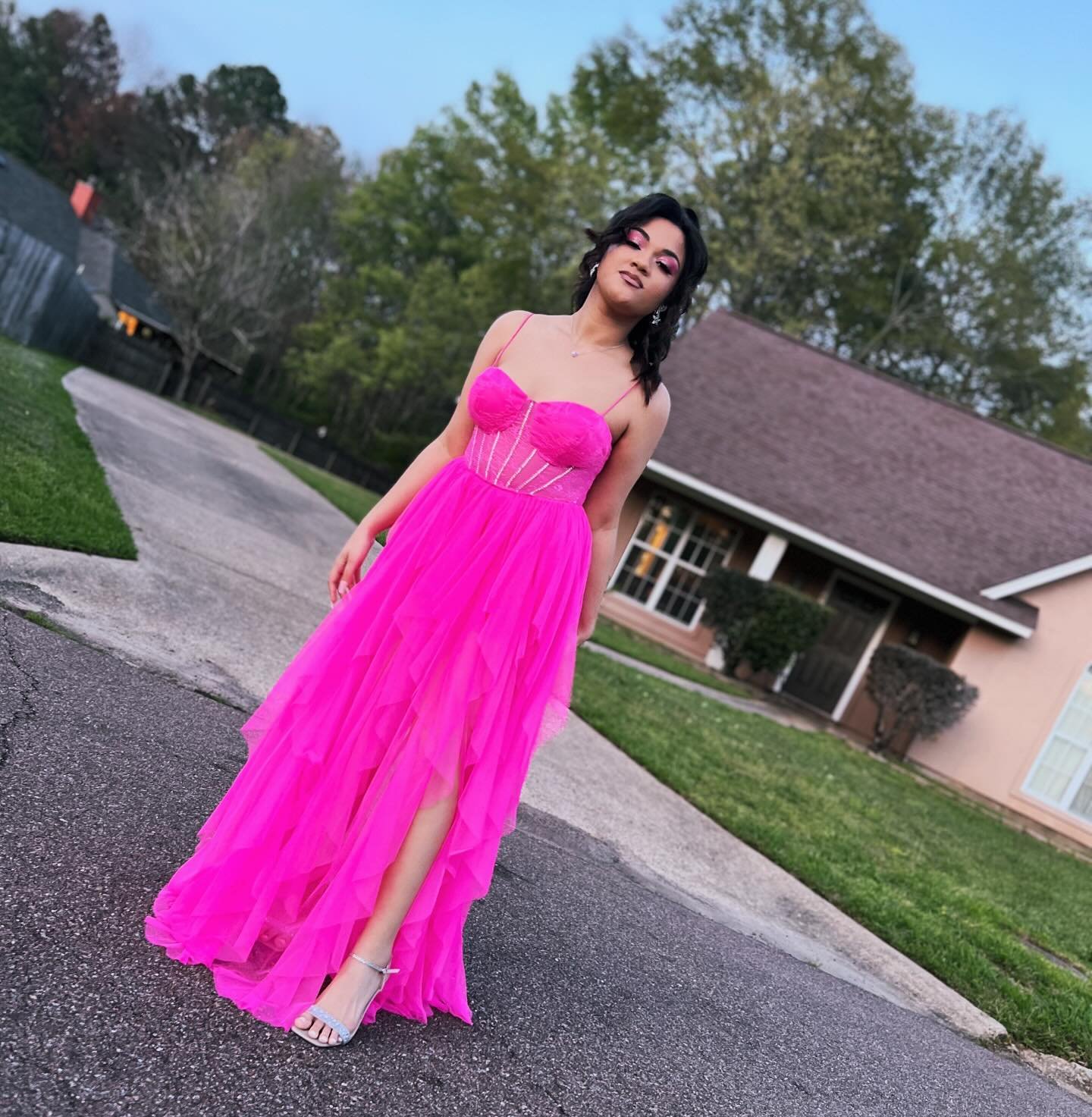 And just like that&hellip; my baby is ready for her Senior Prom. 
I&rsquo;m not crying, you&rsquo;re crying! 😩😩

Dress: @dillards 
Dress embellishments: @styled.by.deondra 
Makeup: @sephora 
Hair: @styled.by.deondra 
Shoes: @dsw 
Jewelry: something
