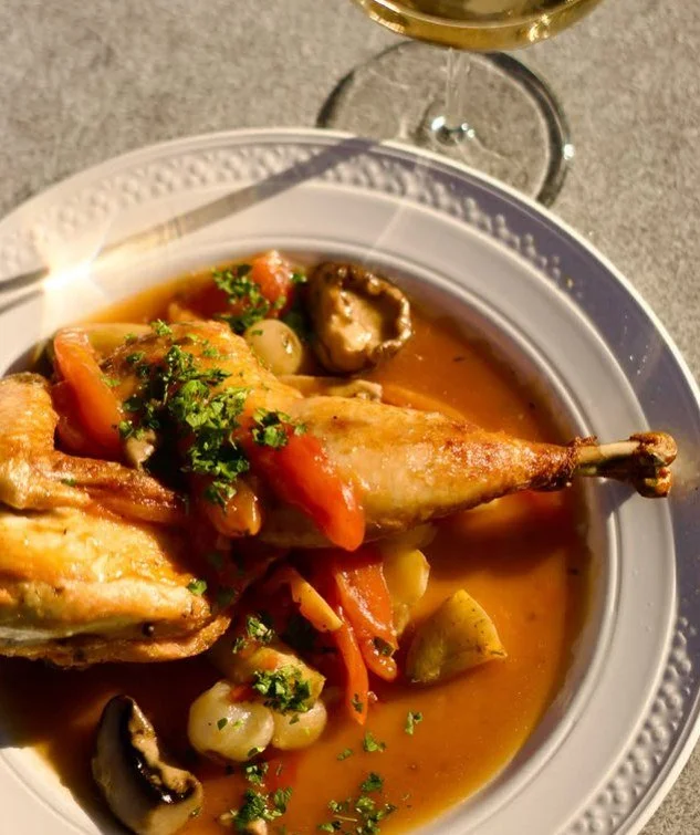 @riversidehoodriver 
New flavors have hit the dining room ✨🥂 with new additions &amp; fresh renditions!
&bull;
&bull;
Pictured &mdash; Chicken Cacciatore - butter braised Mary&rsquo;s half chicken, tomato, fingerling potatoes, pearl onions, organic 