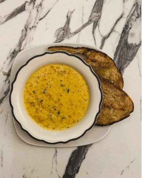 Straight from @cafeenza: Delicious and hearty scratch-made corn chowder with chicken is our soup this week.

Served with our fire-roasted toast and it&rsquo;s only $4.75 for a cup. But wait! If you act now&hellip;
kidding, kidding!

#soupvibes #soupw