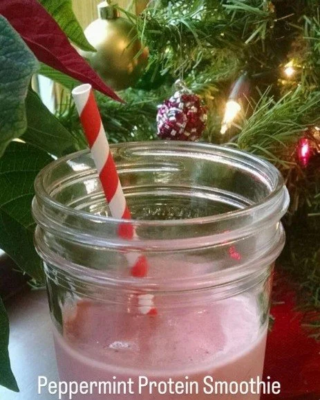 If you are downtown in Hood River today doing a little holiday shopping, stop by @remedy.cafe for one of their amazing specialty smoothies, like the festive Peppermint Protein Smoothie. 

Celebrate the season and nourish yourself at the same time! 🎄