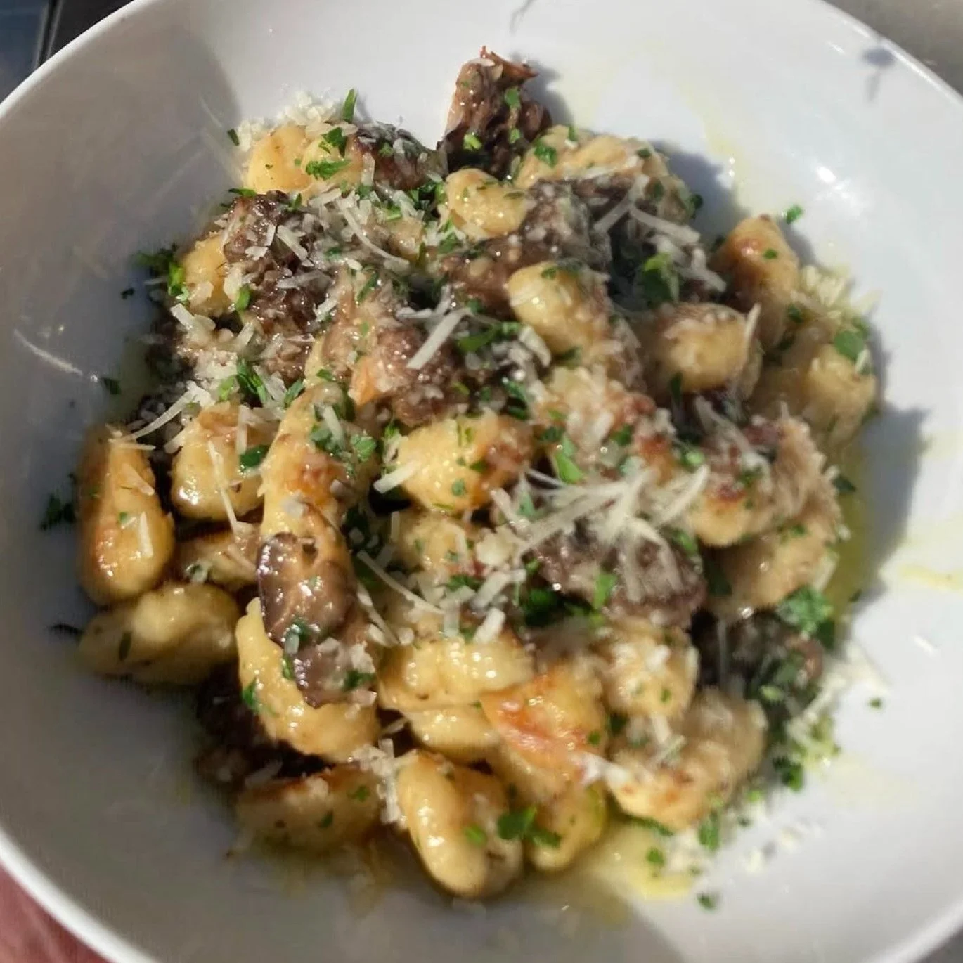 A little of everything this week for Thursday Tidbits plus a look ahead at a couple of March events.

🌮 @loveandhominy  opens Friday!
🌸 @thegorgewhitehouse reopens for the season Saturday.

🥟 @feastmkt has Thursday BOGO Mushroom Gnocchi (5&ndash;8