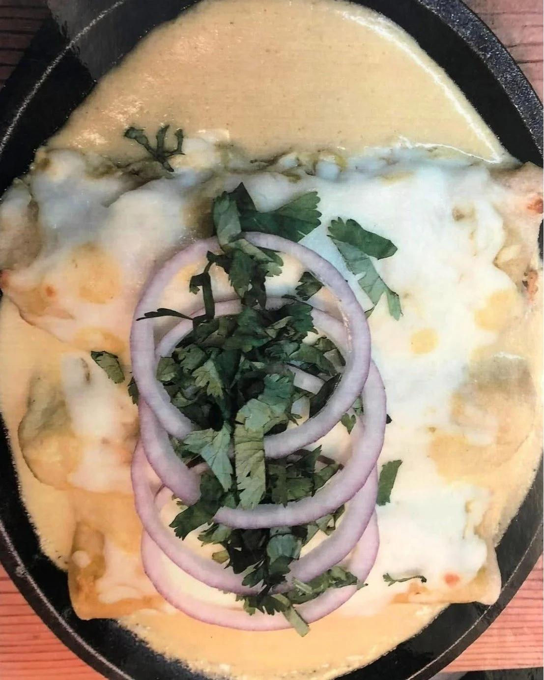 Cheese is on the menu at @crushcidercafe this weekend. Look for it on these delicious enchiladas suizas, enjoy it on a delicious flatbread, or have some sprinkled on top of an order of Crush puppies!

#hoodrivereats #columbiagorge #cheese