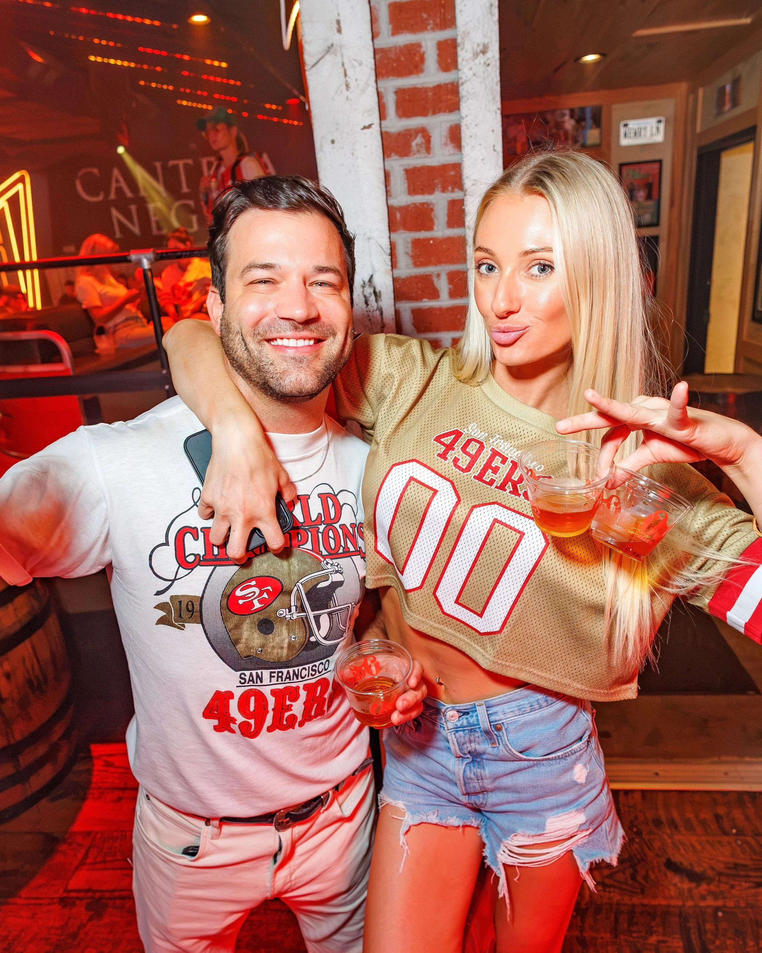 Ready for NFL Sunday?! Come over for the games, drink specials and your favorite Odie&rsquo;s food &mdash; our @49ers watch party starts at 3:05PM! 🏈