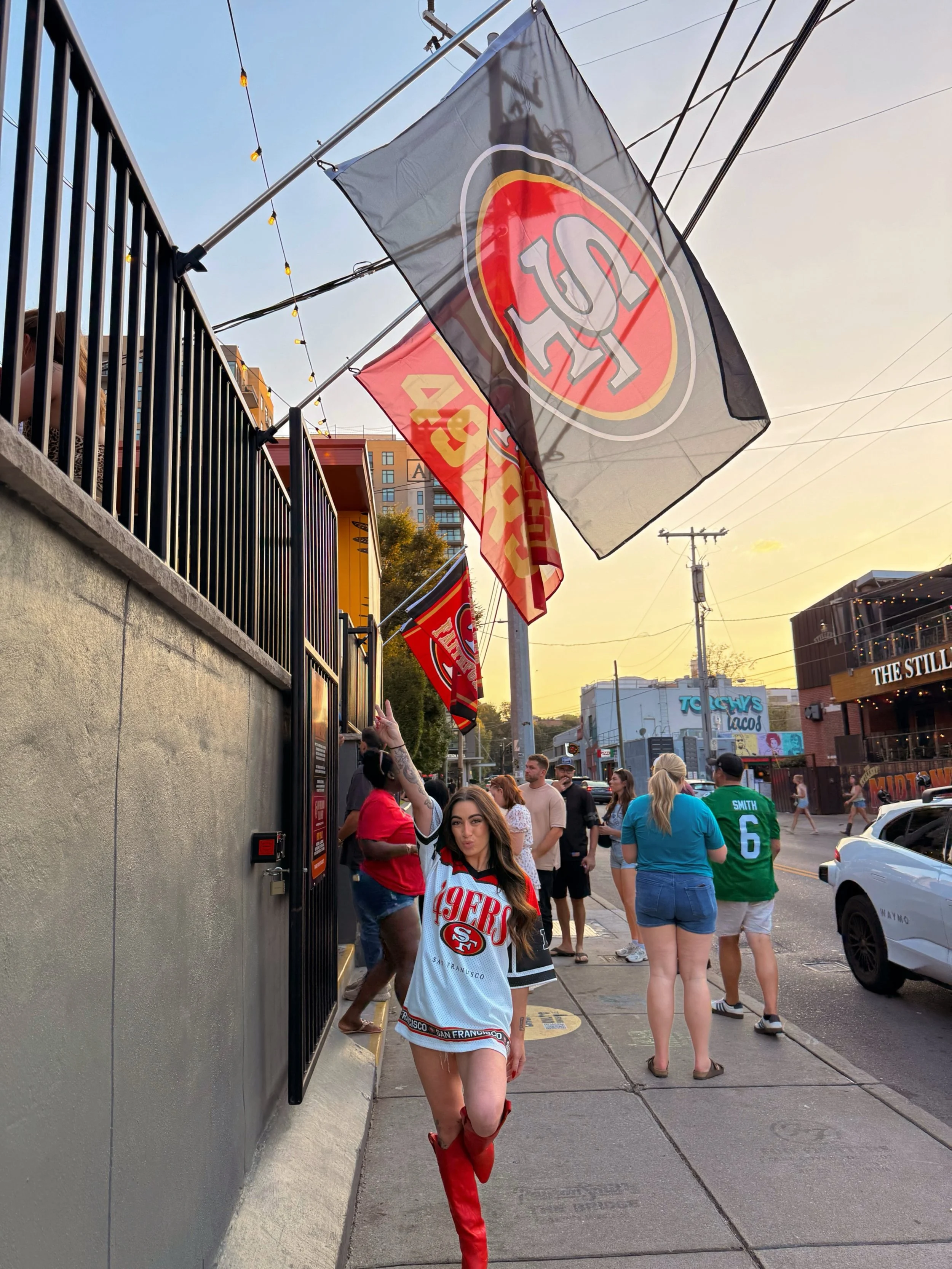 You know who we&rsquo;re rooting for today! Head to your neighborhood NINERS bar to watch them take on the Broncos at 3:25PM. NFL Beer Bucket specials + special @49ers drinks for you to sip on&mdash; see you soon!