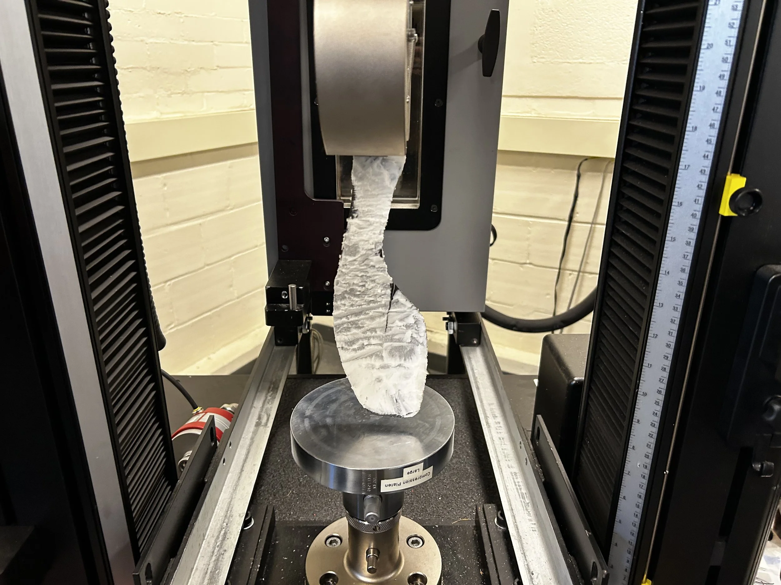 (3) Instron testing the carbon plate - increasing the load and seeing how the plate reacts to force.