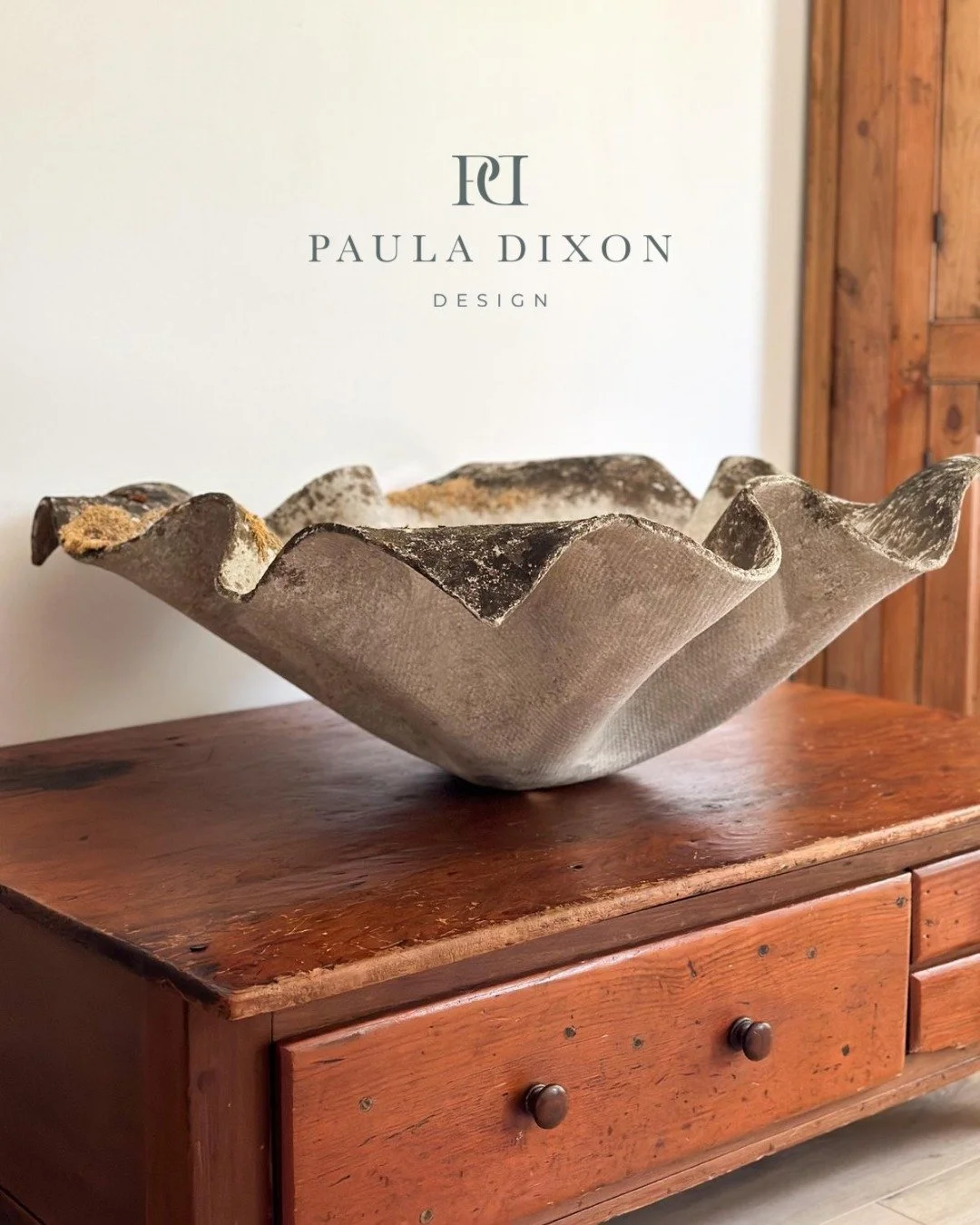 This vintage Willy Guhl bowl stopped me in my tracks &mdash; the sculptural form, the patina, the quiet sense of history it carries. I love how pieces like this add instant soul to a space and remind us that design doesn&rsquo;t always have to be new