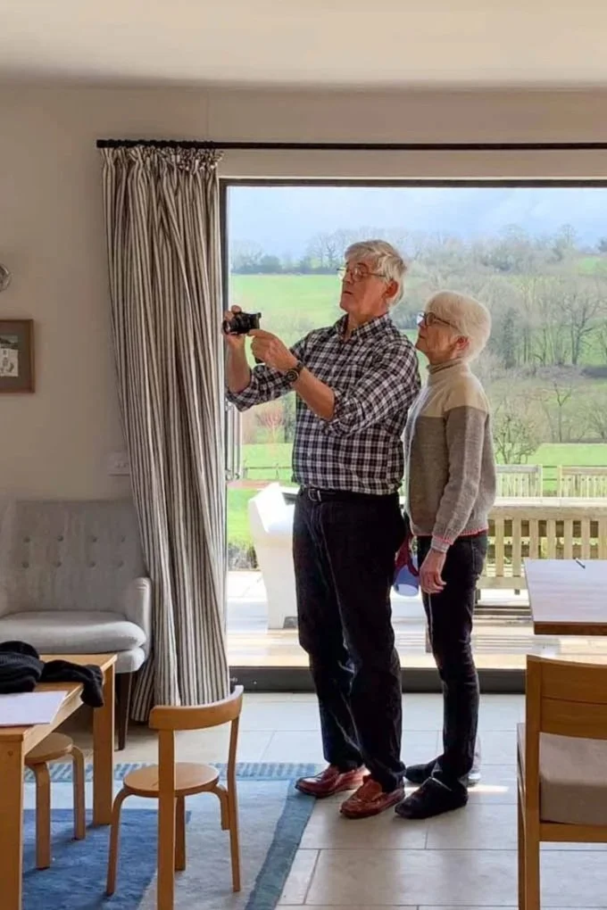 Victoria & David having 1-2-1 photography tuition with their Leica compact digital camera 