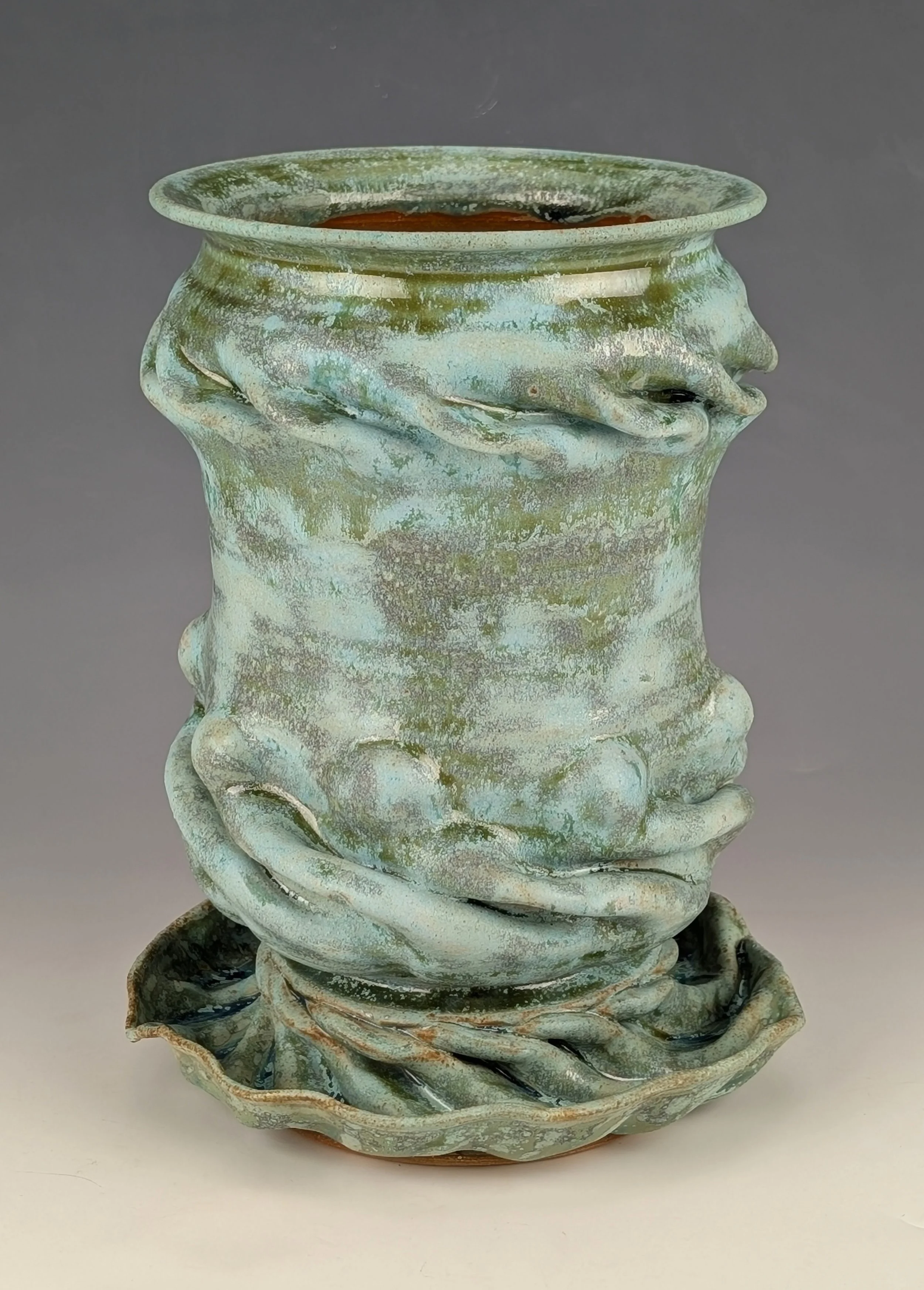 on page 5-26-26 #21- Single Piece Double Fold Flau-Hr Pot with Saucer.jpg