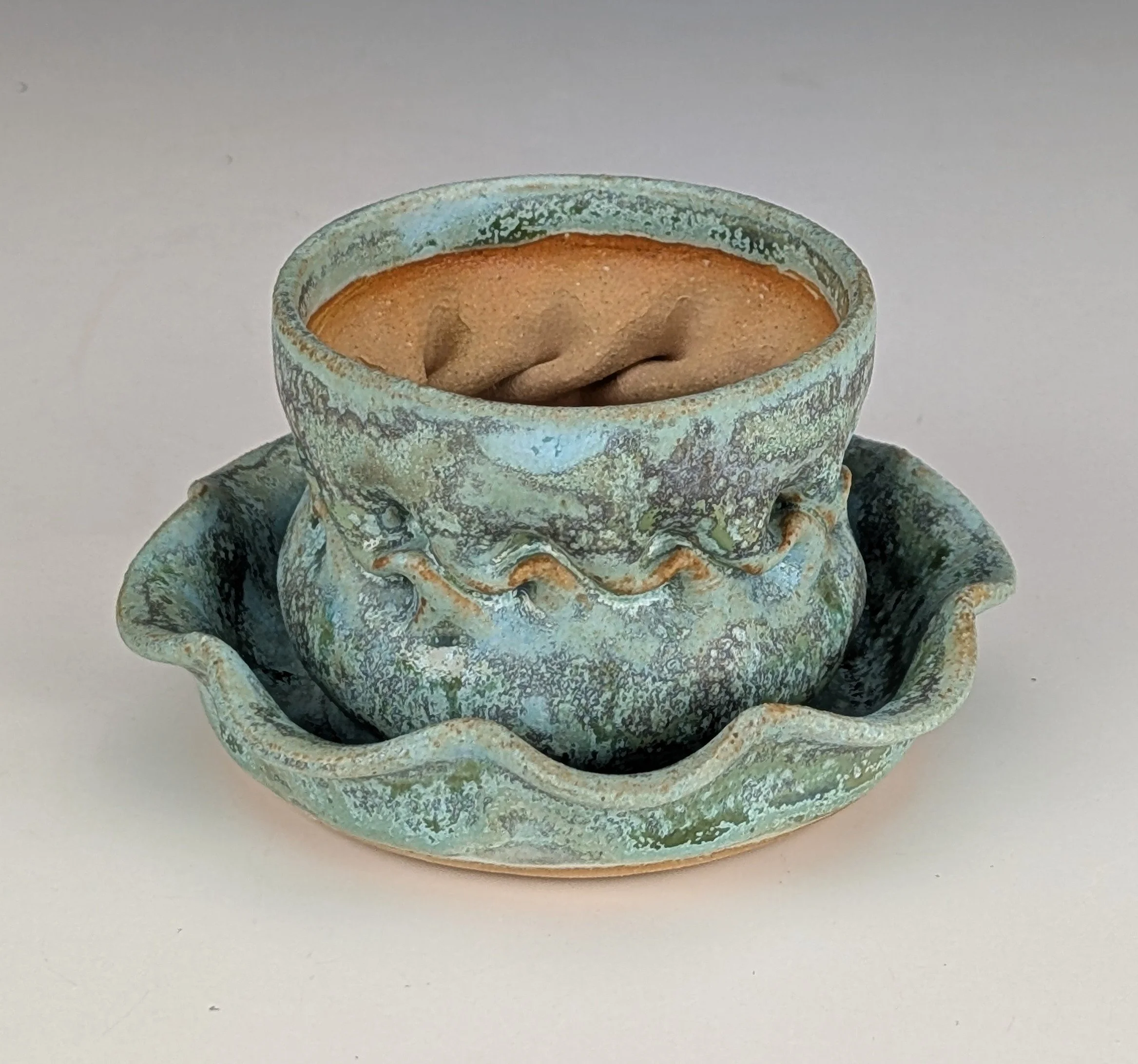 on page 5-26-26 #11- Md. Windowsill Flau-Ohr Pot- Pompeii-ruffled saucer.jpg