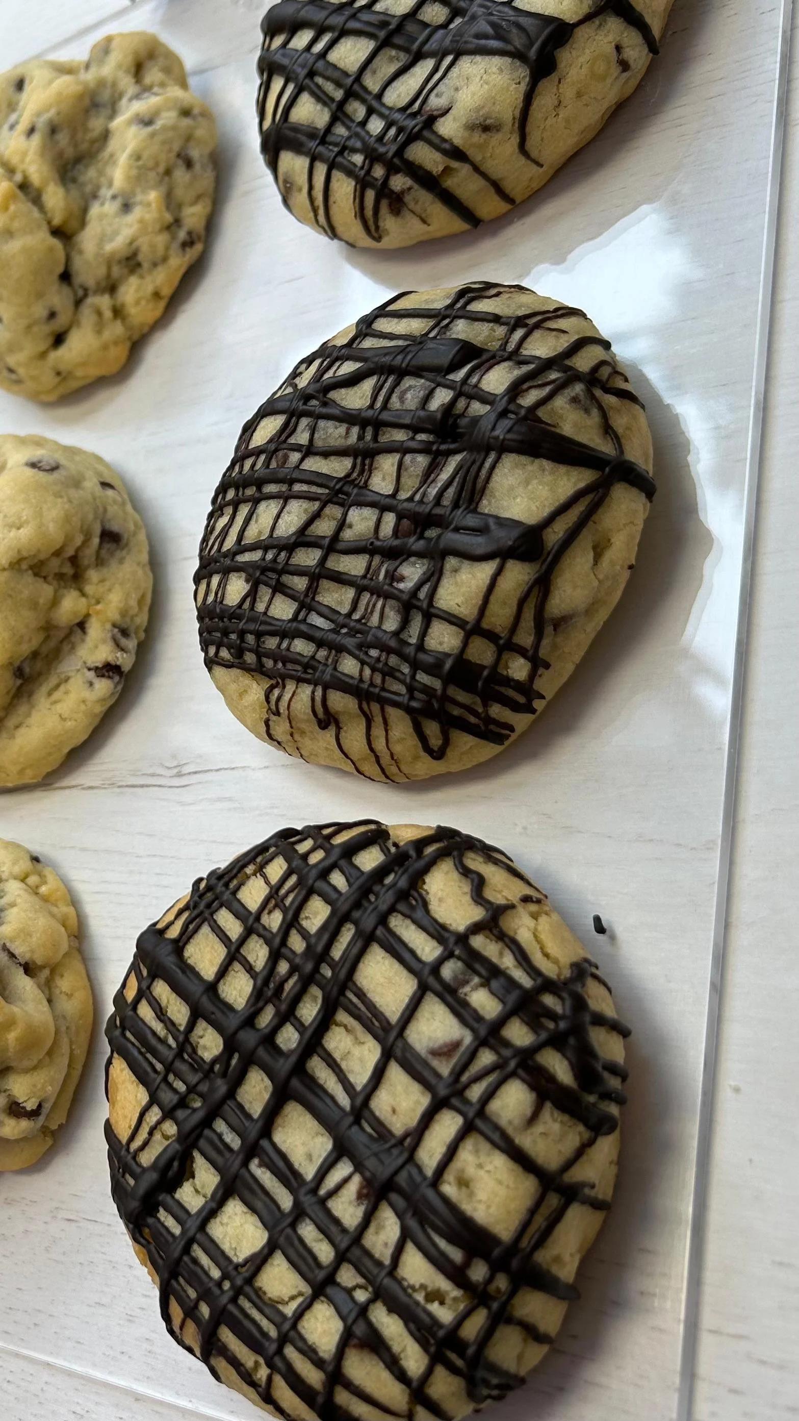 Dark chocolate cookie