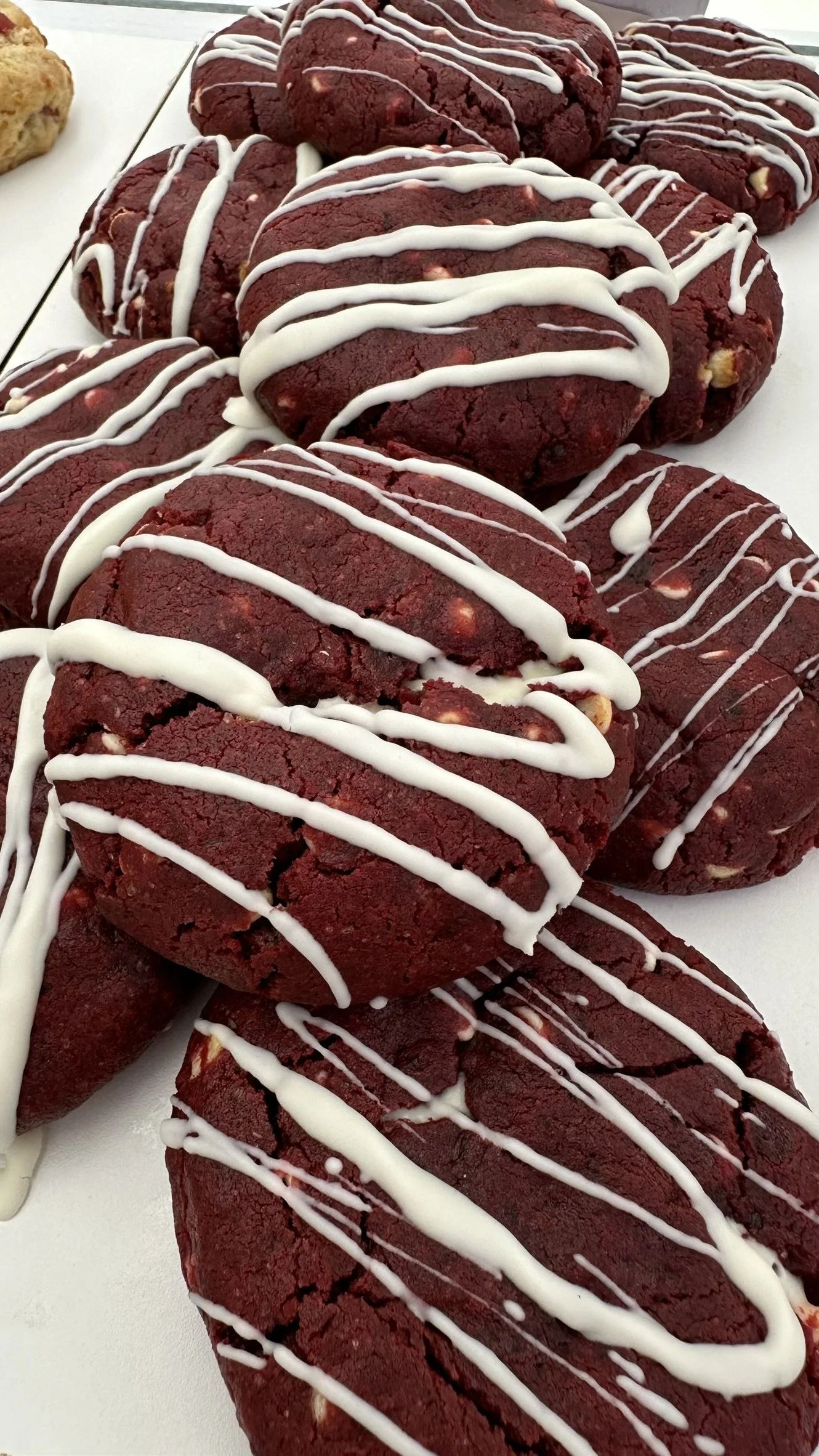 Red Velvet White choco.JPEG