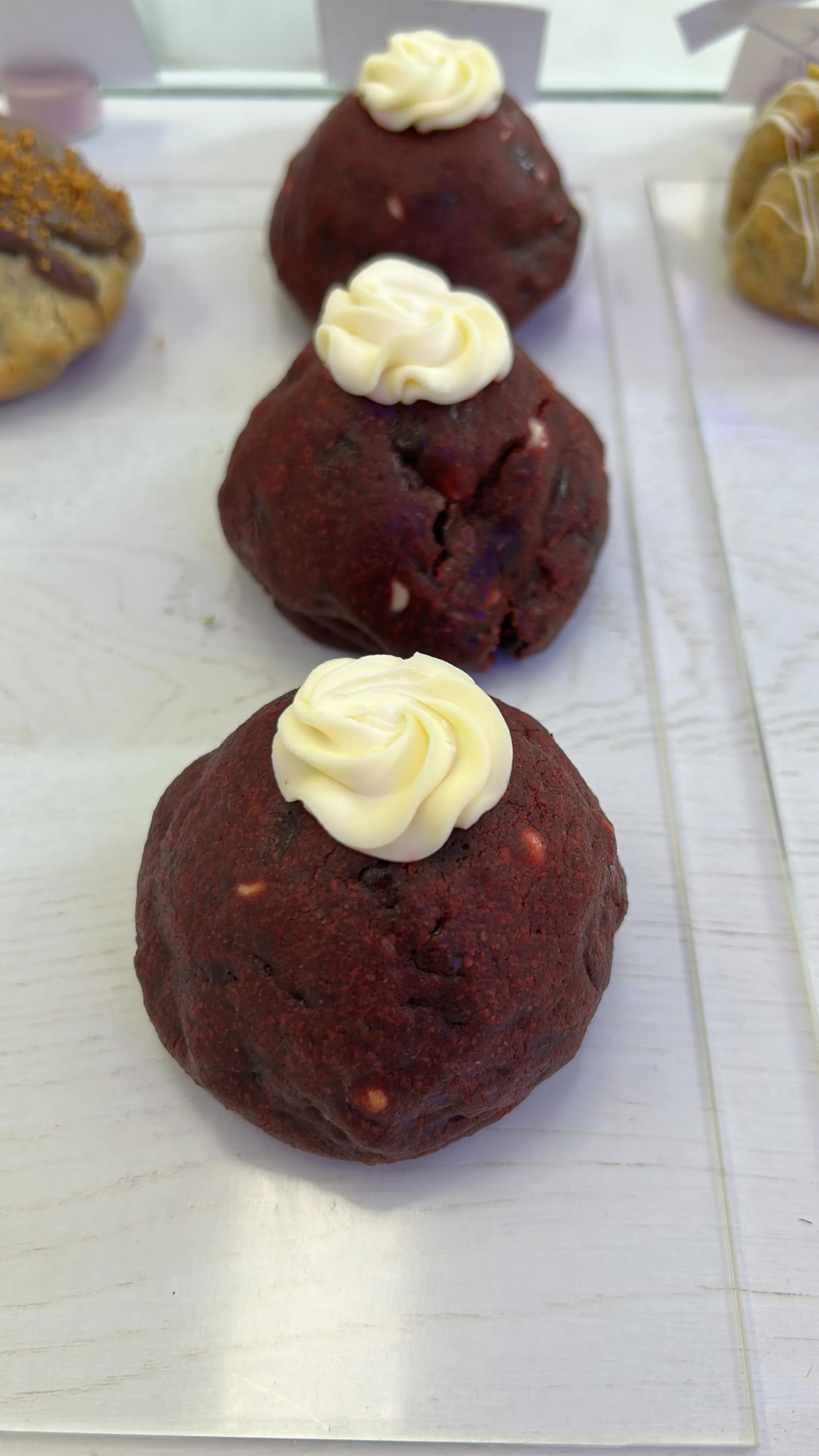 Red velvet cheesecake.jpg