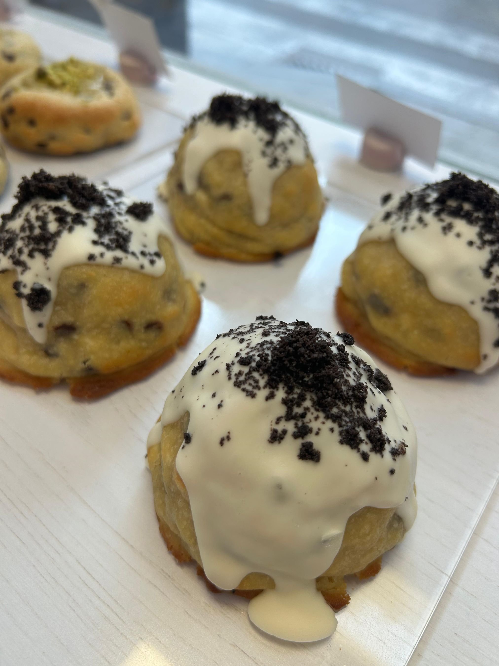 Milka Oreo Max & cookies & cream Cookie — Baked by Alba