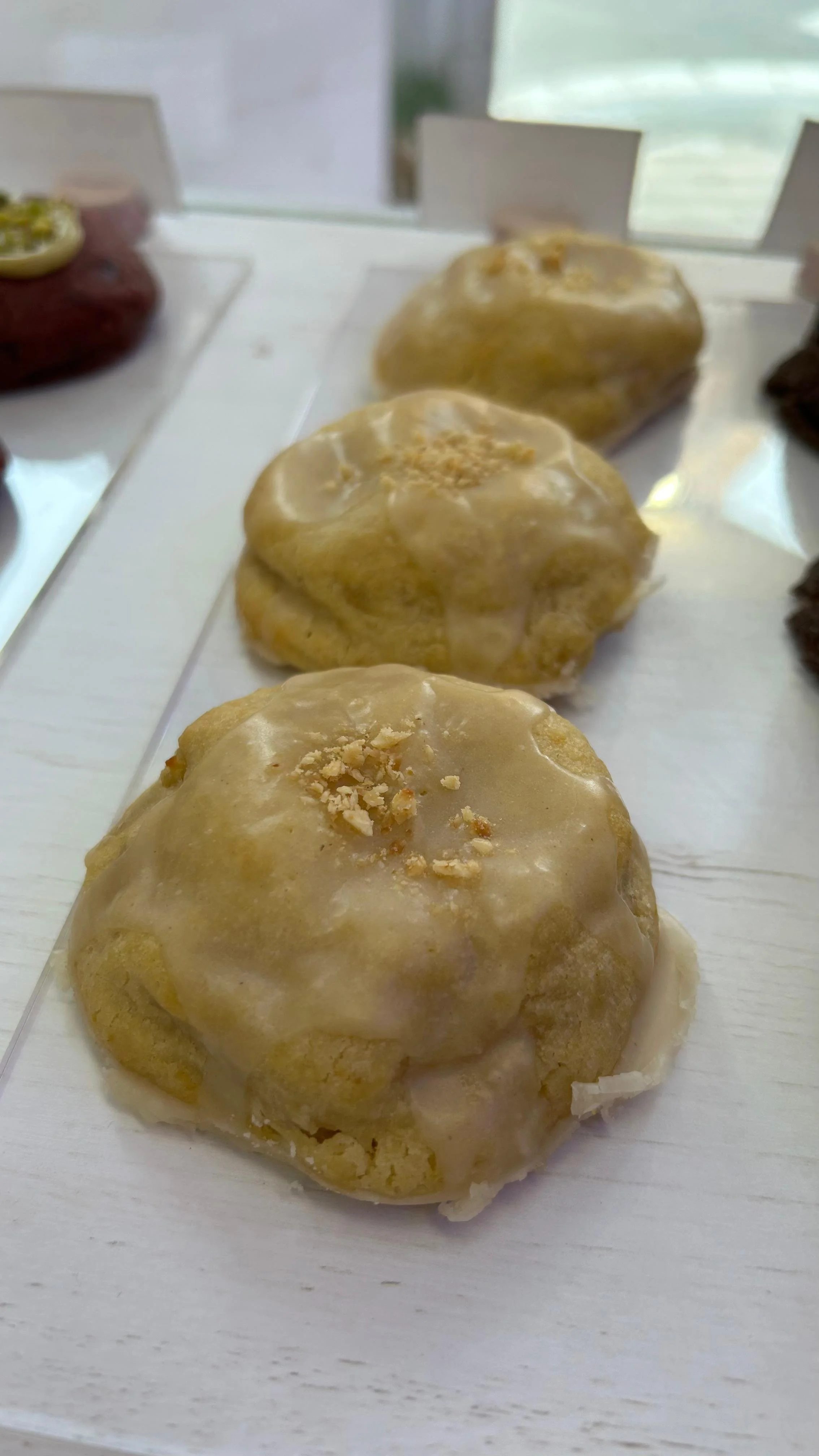 Kinder bueno donut cookie