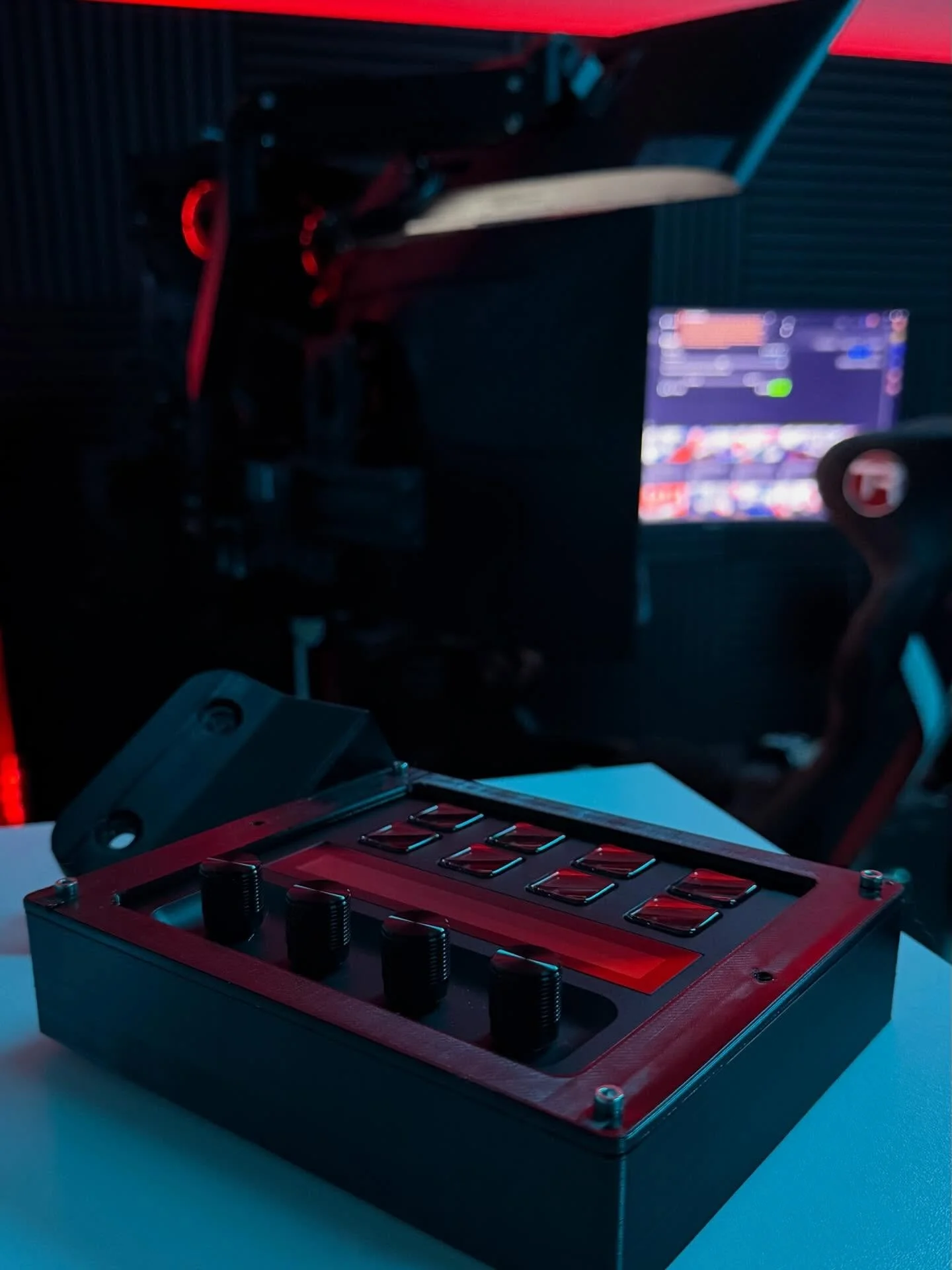 There are new parts for Simulators all the time - First @elgato Stream Deck Plus in the shop, custom mount all done up. Now we wait for the last part before update/install on the customers racing simulator.

🏁 DARK Racing Simulator Gear:
@advancedsi