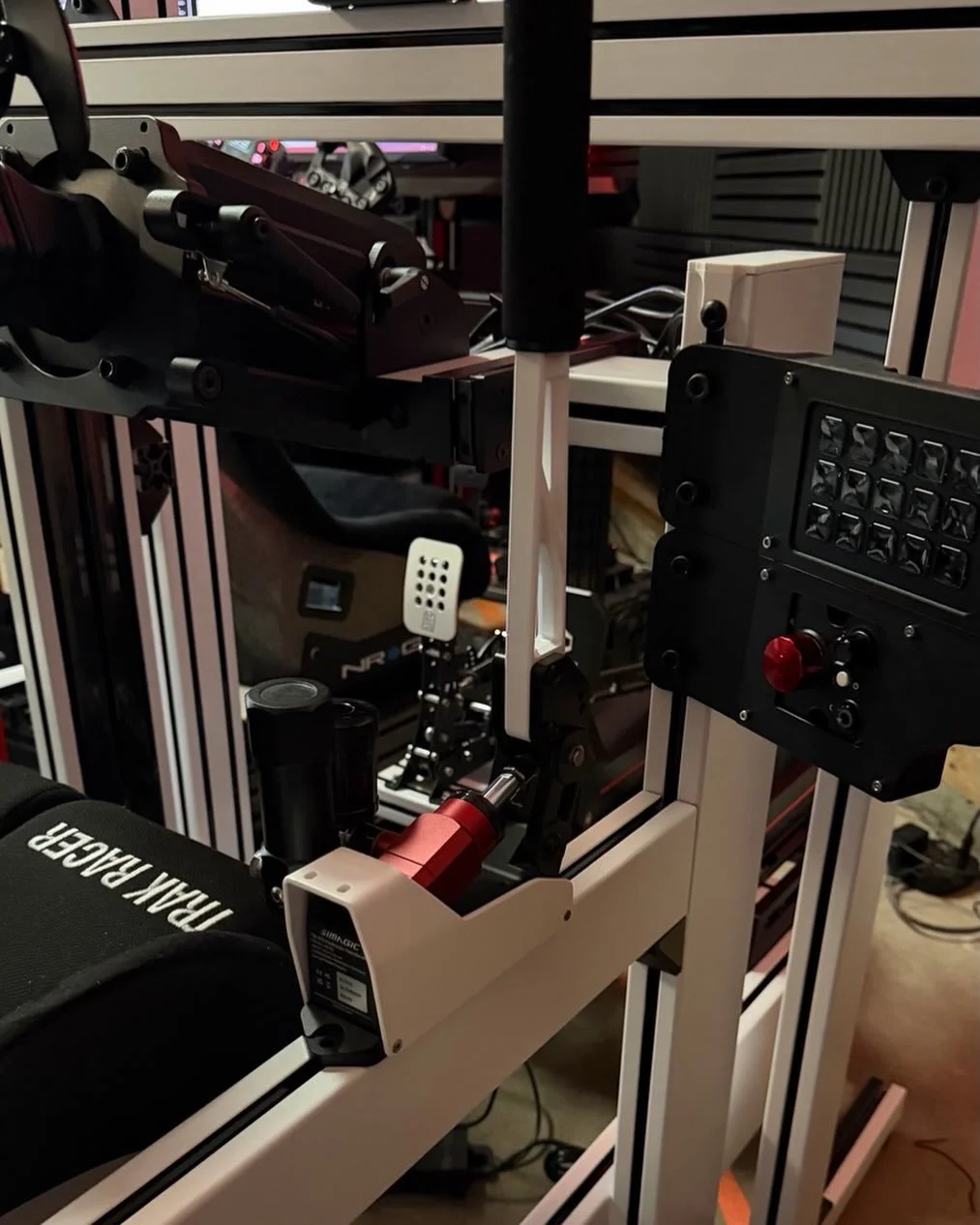 As we closed in on the final stages of this ⚪️ White racing simulator&hellip; this simulator brings new meaning to our white glove service&hellip;

⚪️ WHITE Racing Simulator Gear:
@advancedsimracing Pro Chassis, Monitor Stand
@simucube 3 Pro &amp; 2x