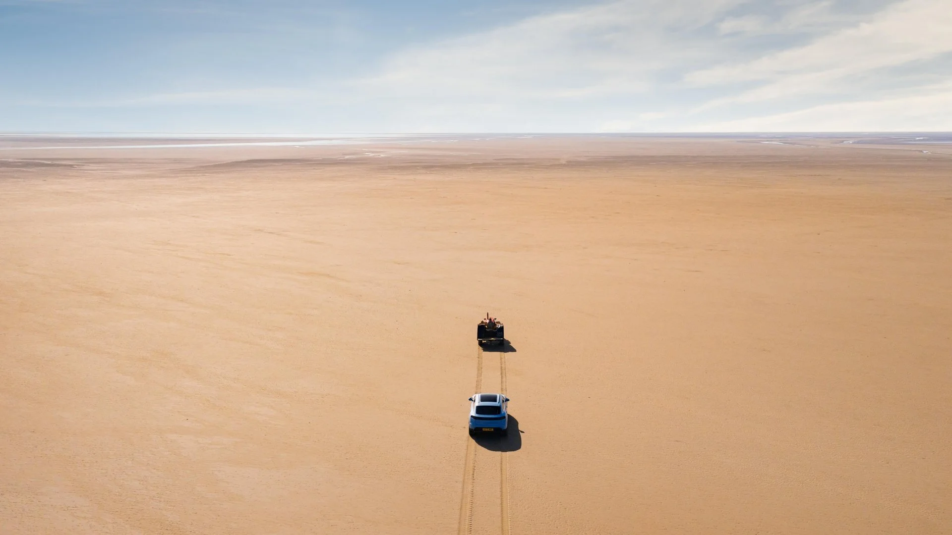 Porsche Macan mit Guide in der Morecambe Bay