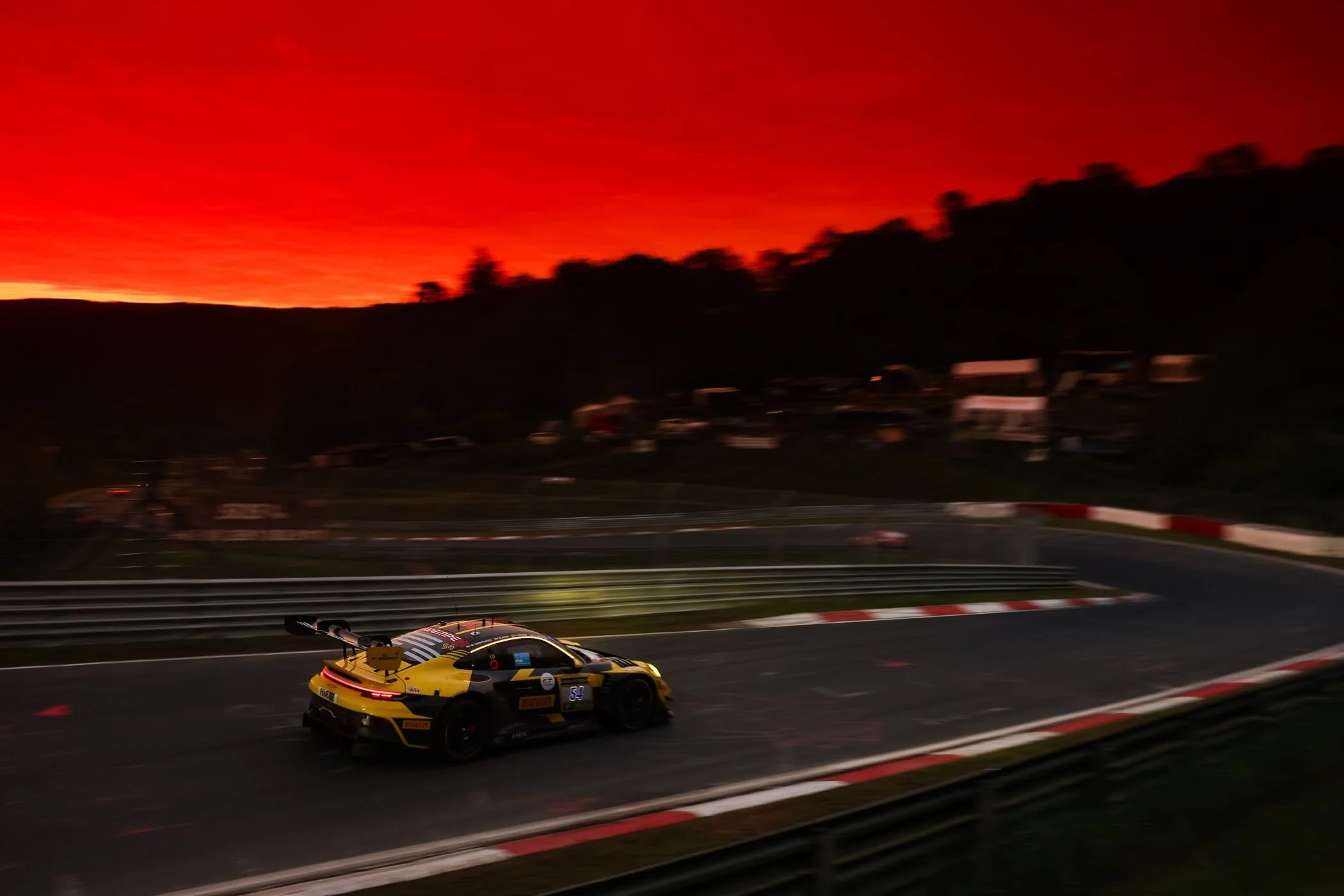 24h Nürburgring 2026 Nacht