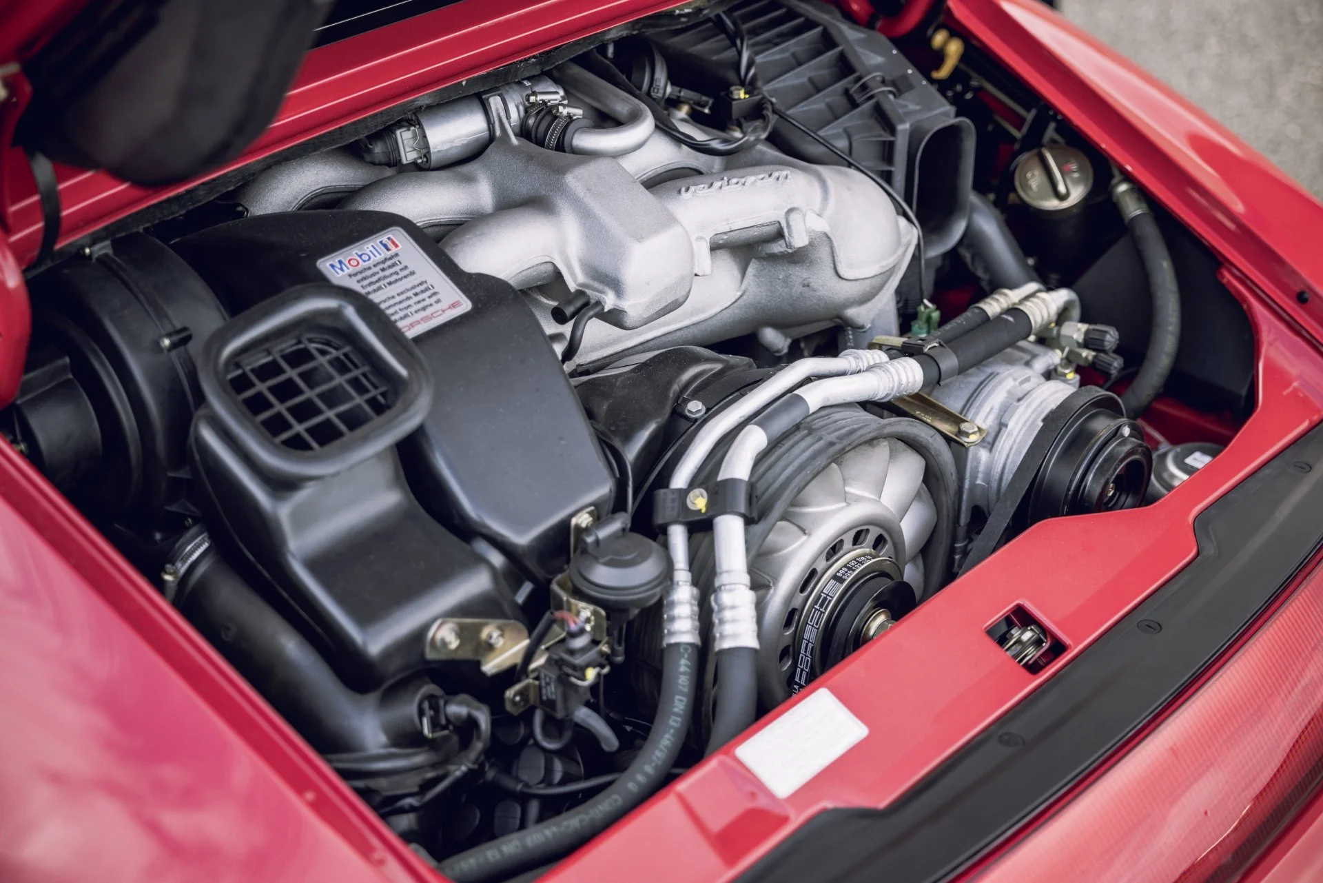 Porsche 993 Carrera 4S Motor