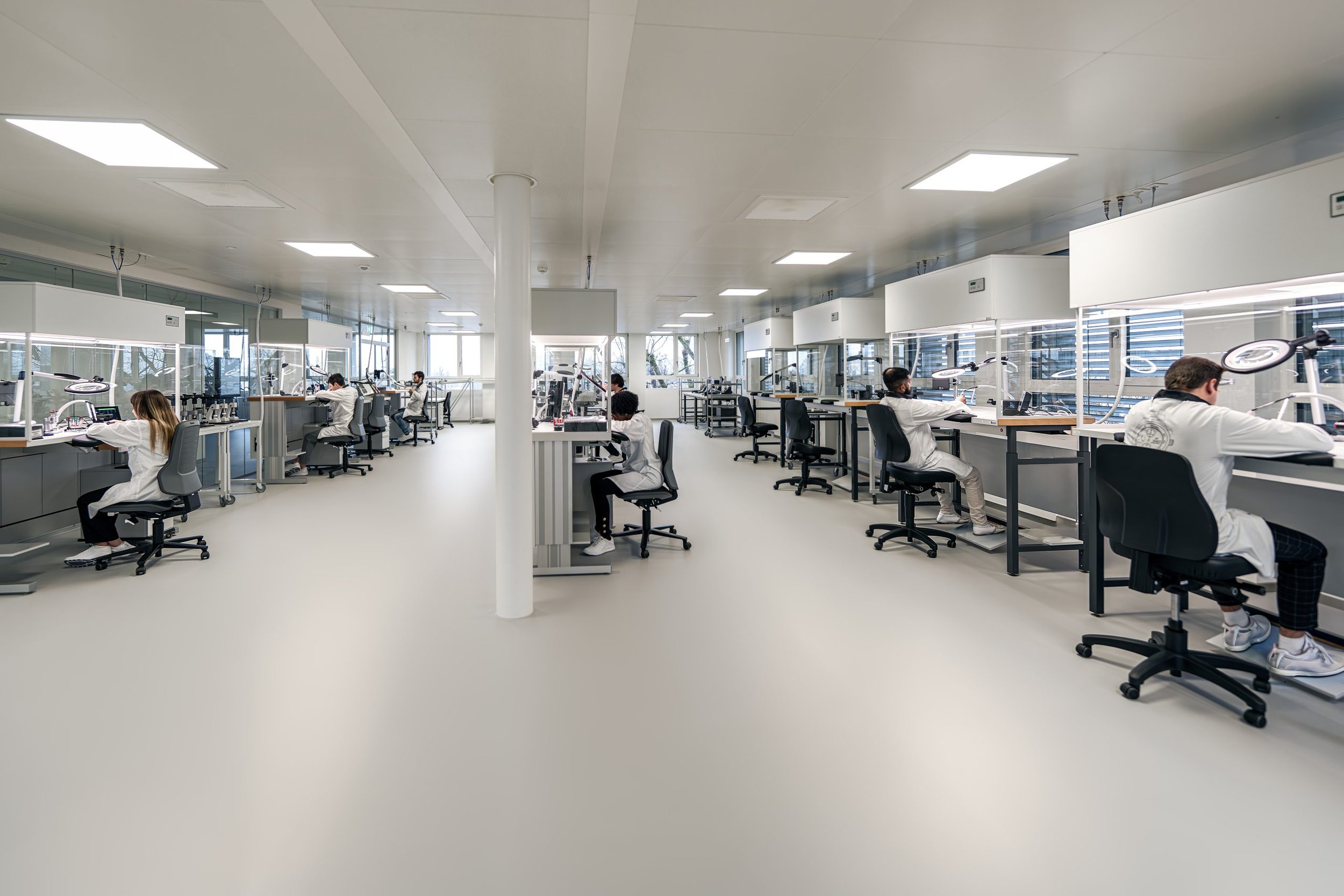 Porsche Design Manufaktur Montage