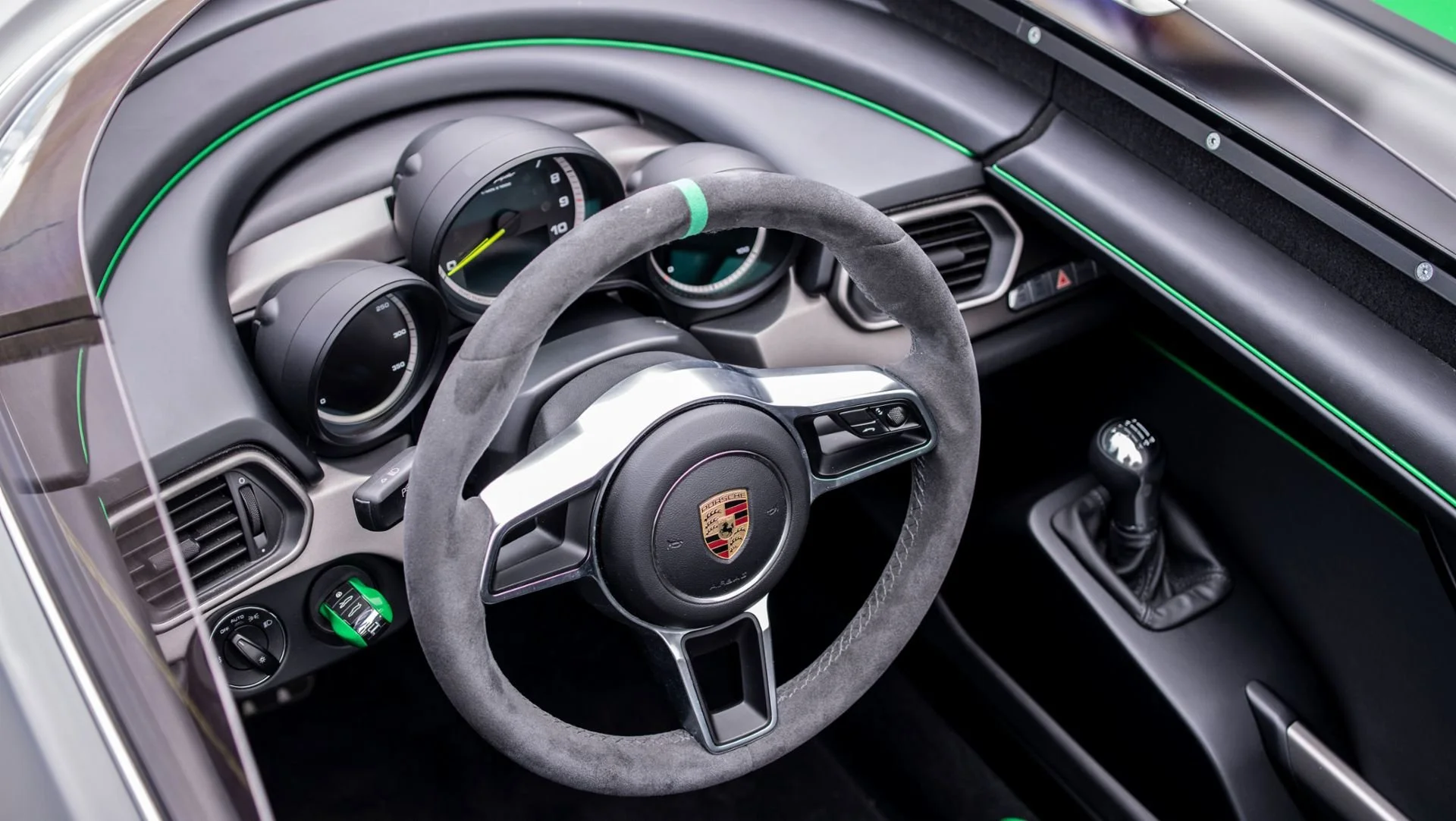 Porsche 981 Bergspyder Prototyp Cockpit.jpg