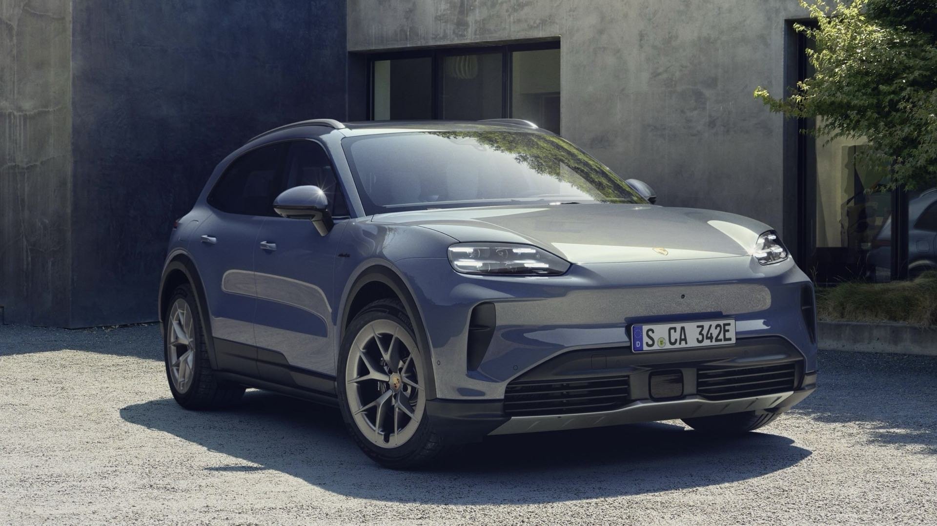PORSCHE Cayenne S Electric
