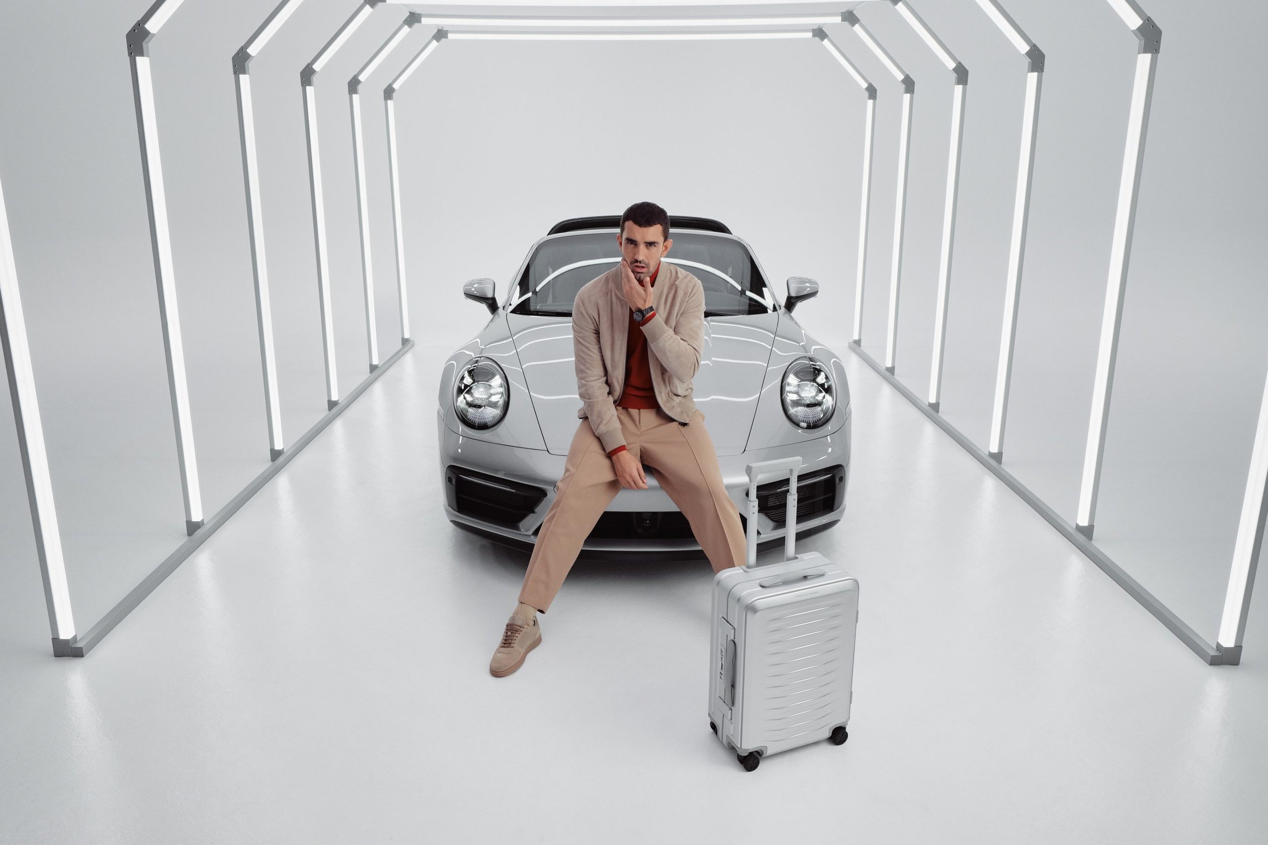 Vom 911er inspiriert: Porsche Design Roadster Aluminum Trolley