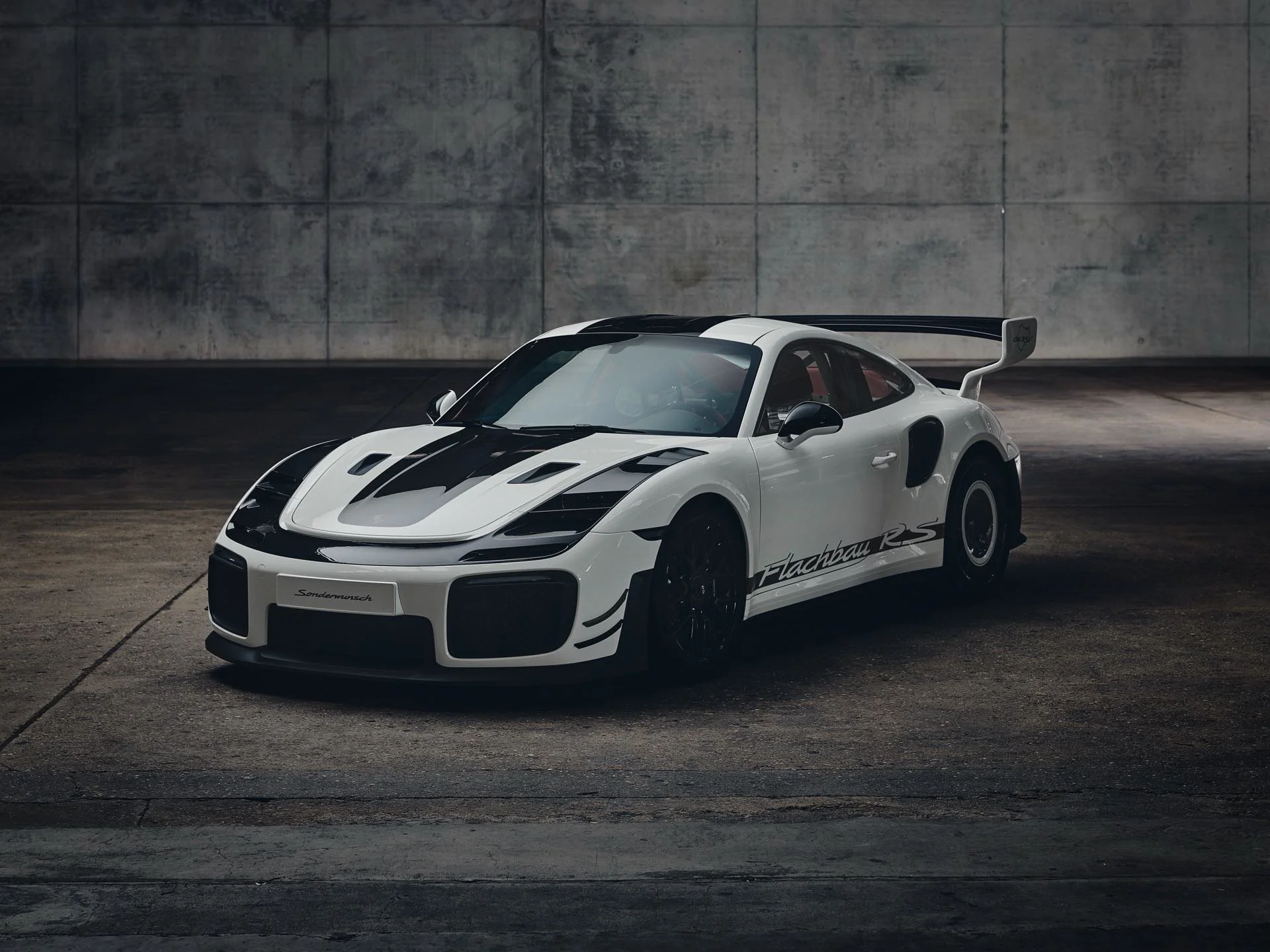 Porsche Flachbau RS: Moby Dick mit Straßenzulassung