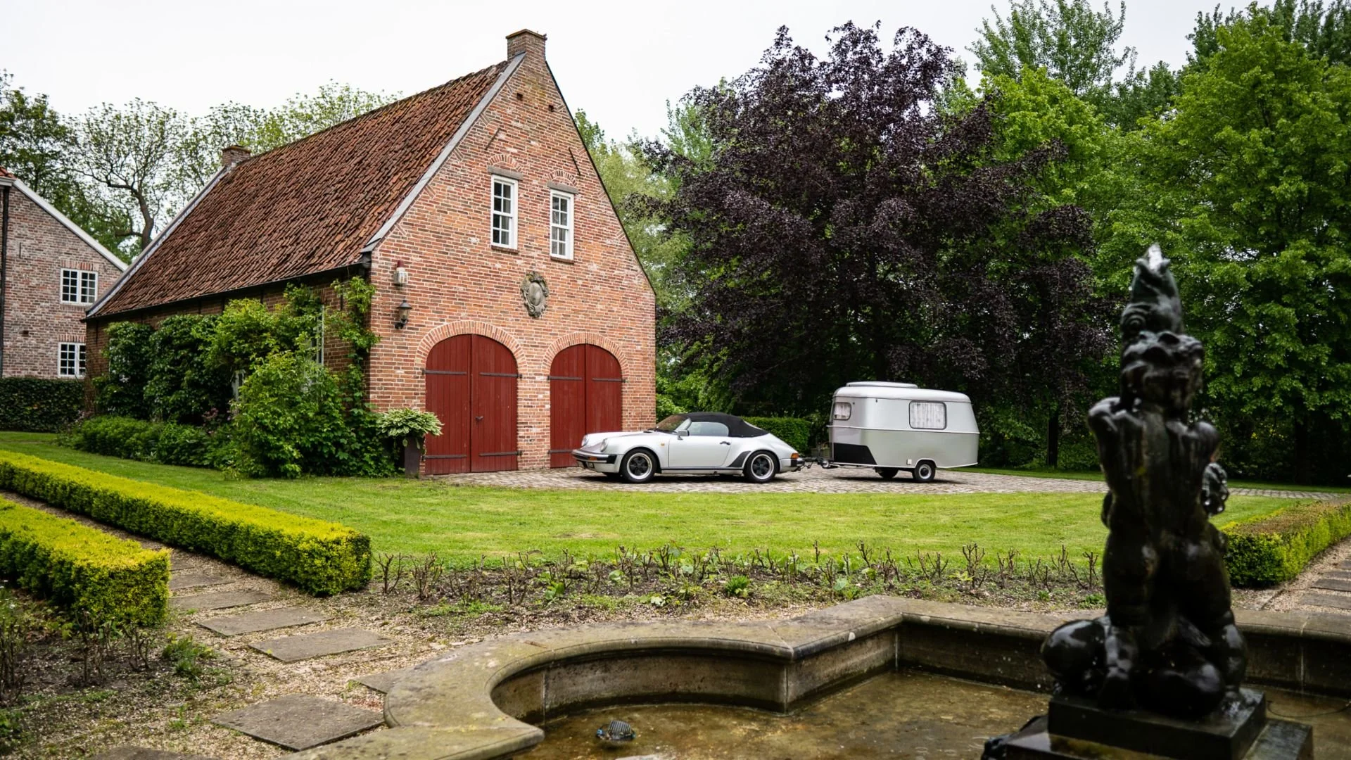 Porsche 911 Speedster Anhänger Seite