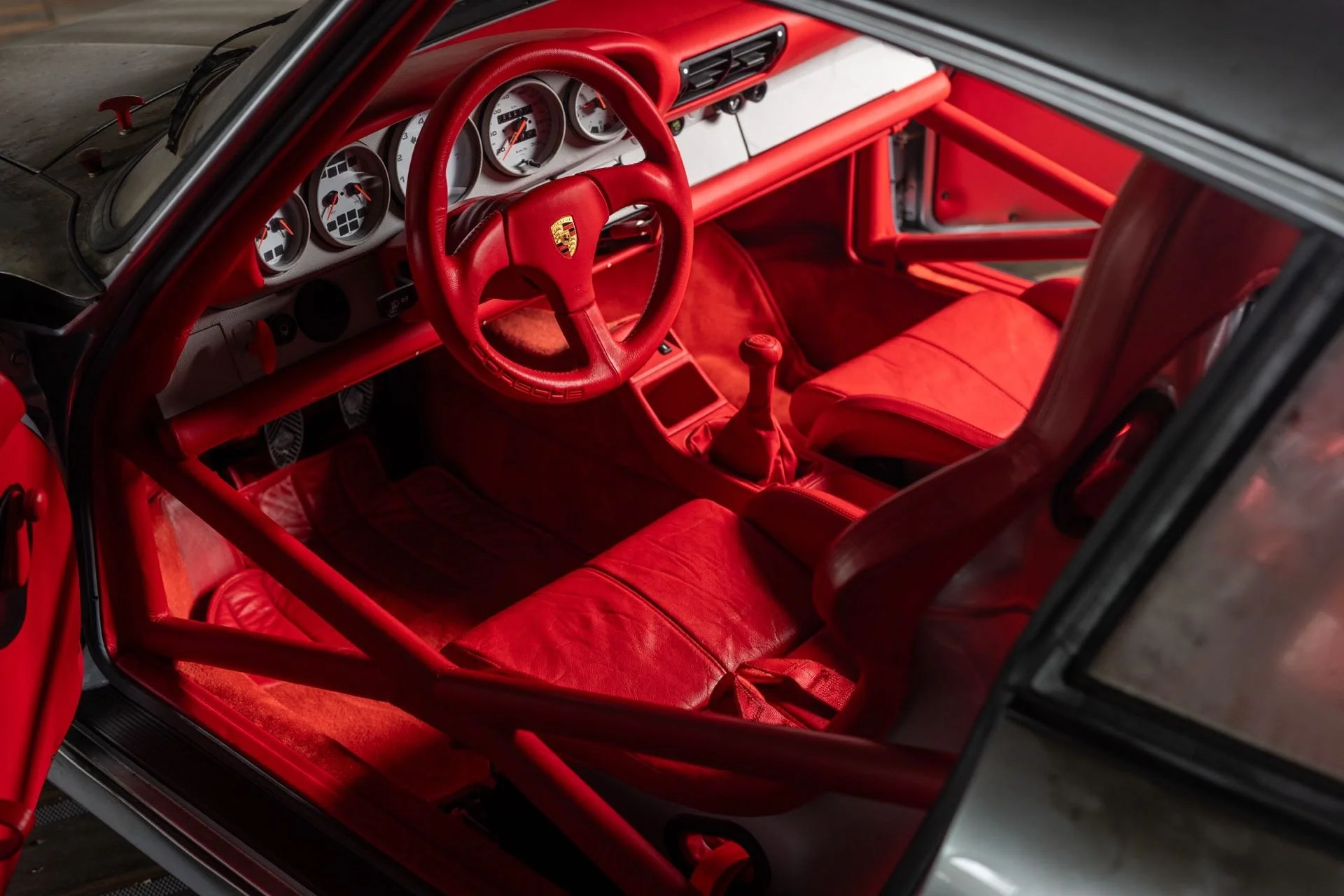 1993-Porsche 911 Carrera RSR 3.8 Strassenversion Innenraum