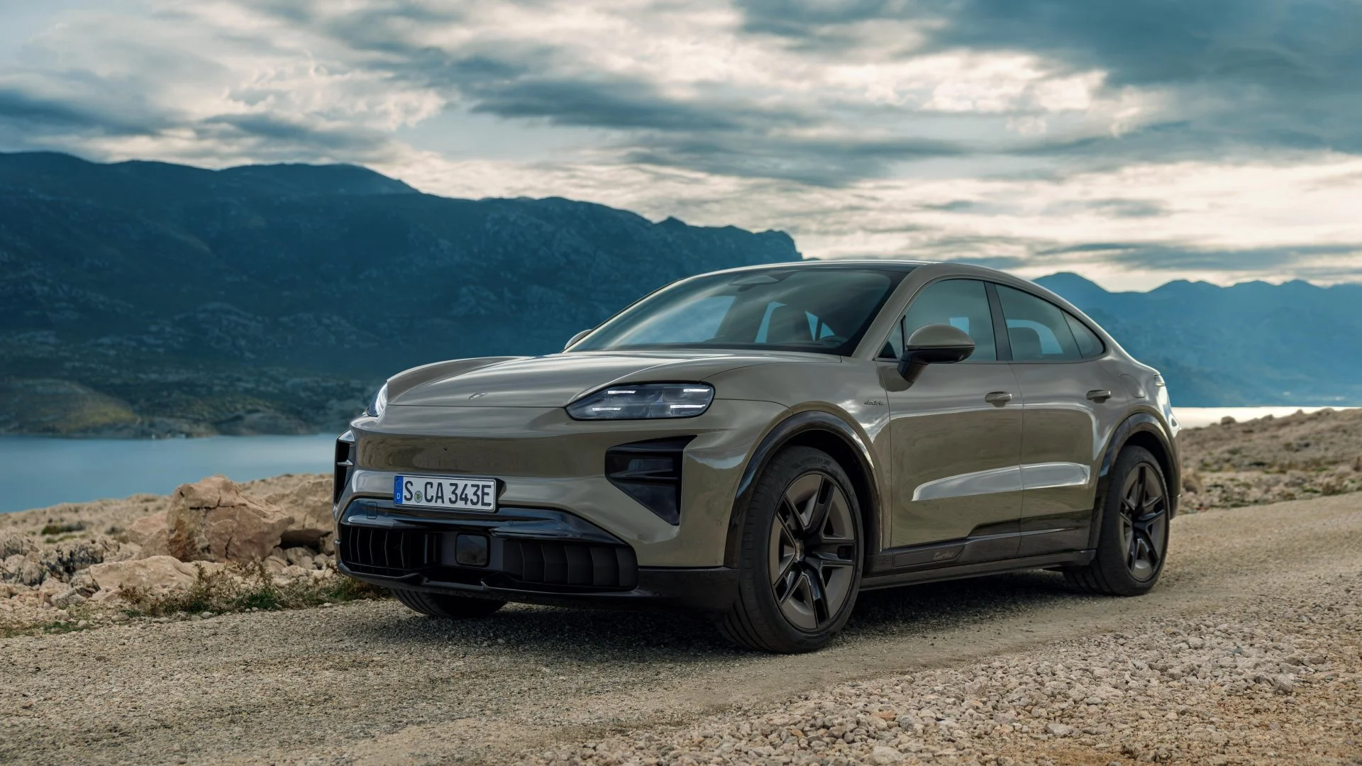 Porsche Cayenne Coupé Electric Turbo Front