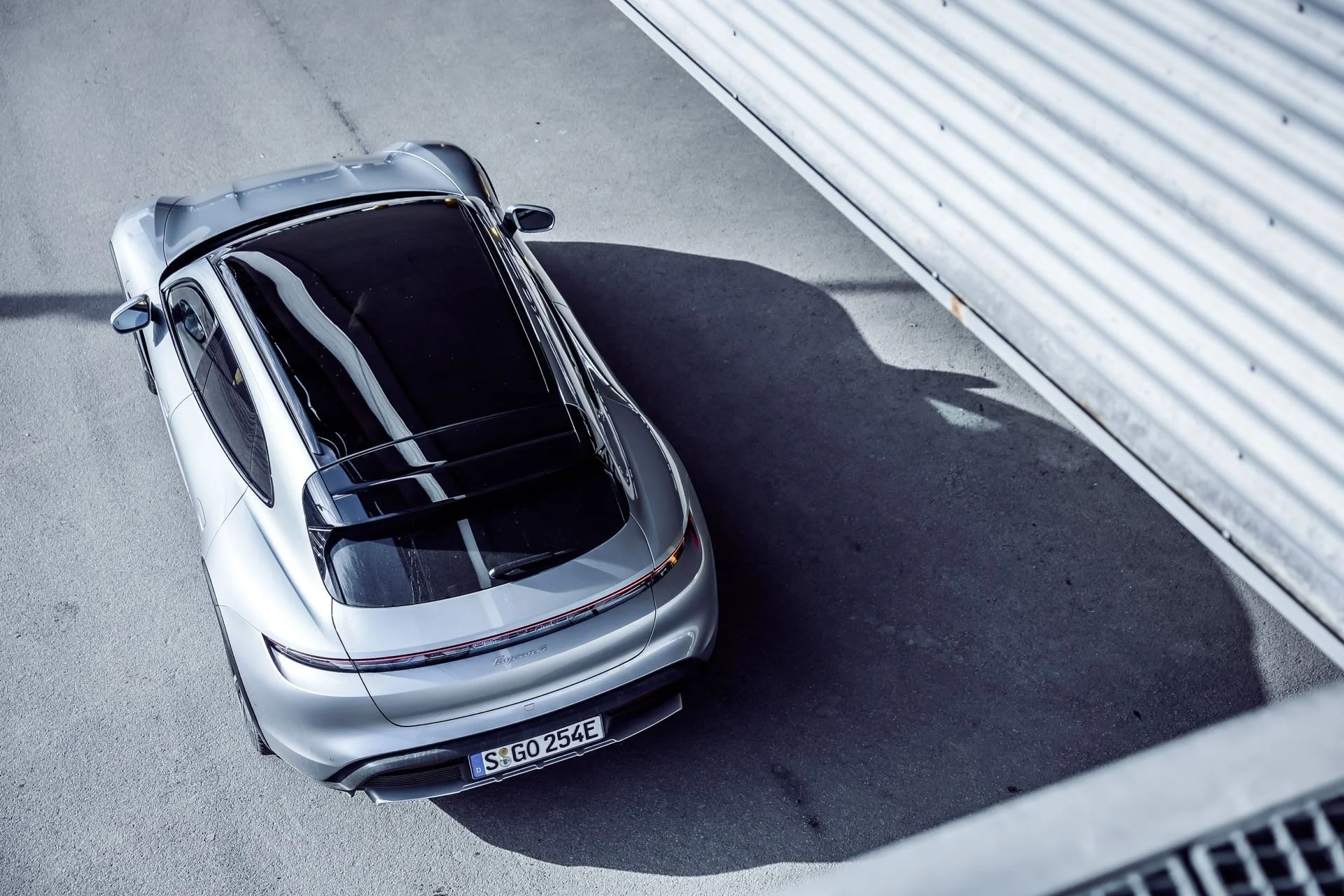 Porsche Taycan 4 Cross Turismo Test oben