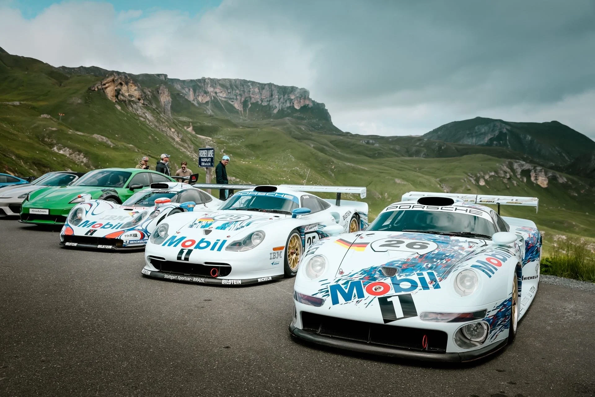 FAT Mankei Porsche 911 GT1