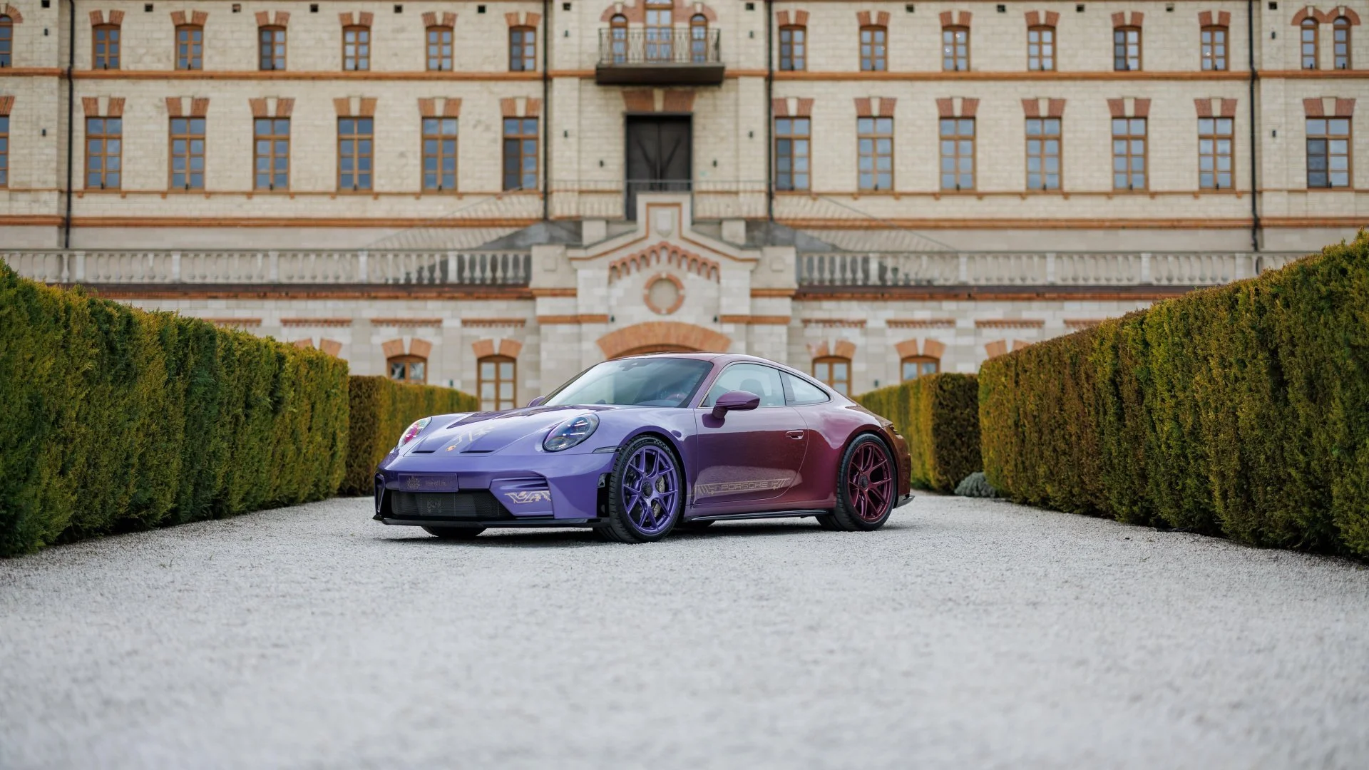 Porsche GT3 Touring Moldau Sonderwunsch Tree of Life Seite