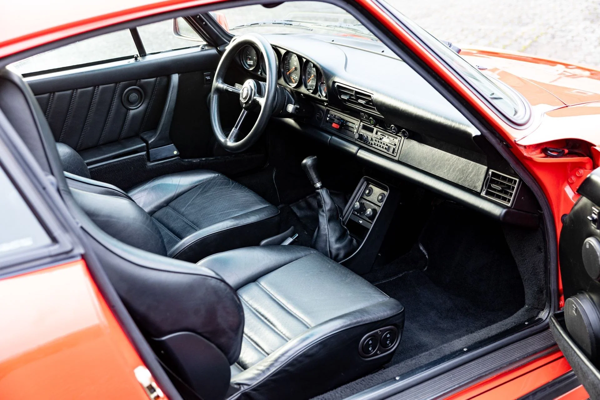 Porsche Flatnose 911 Turbo Innenraum