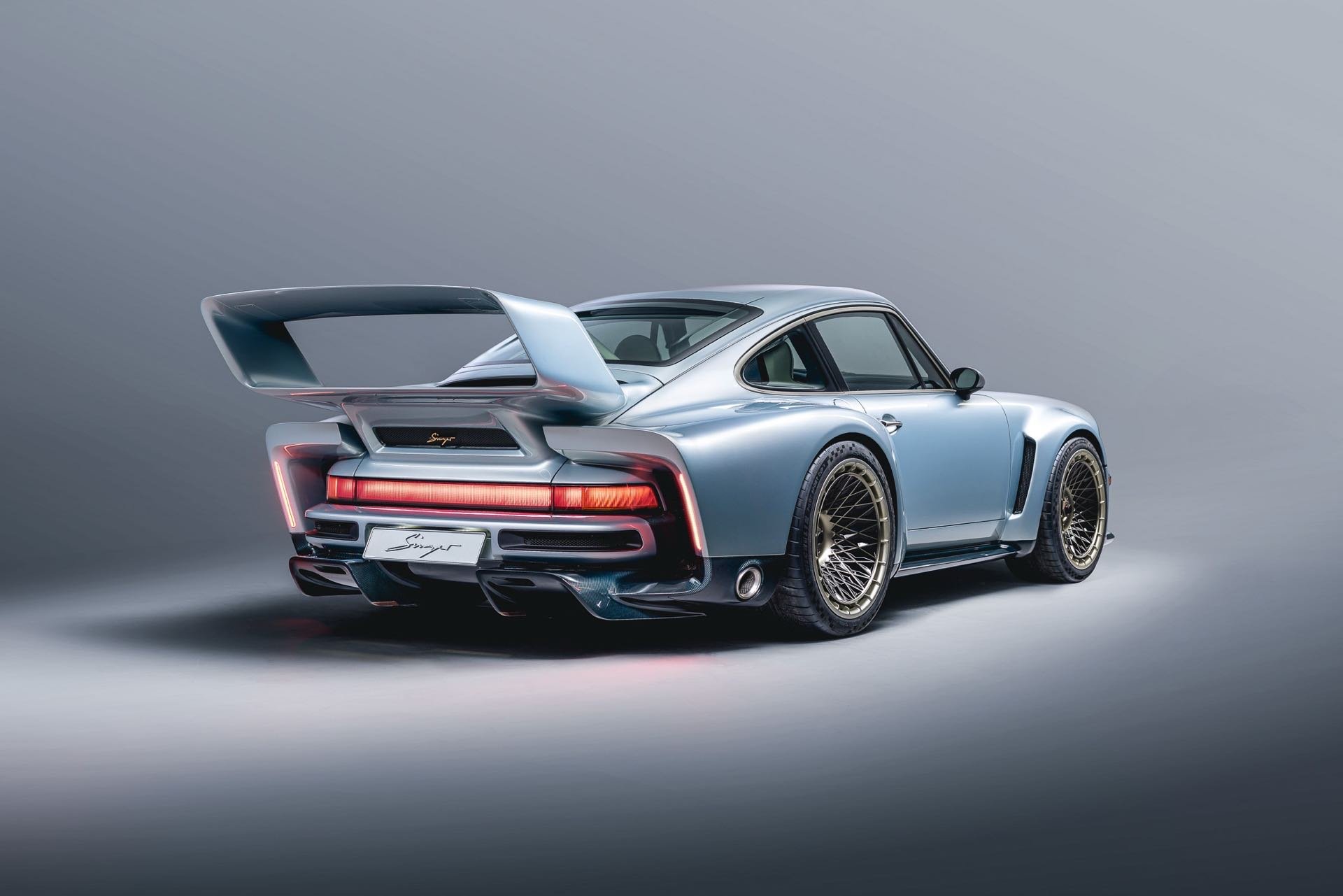 Porsche 911 Reimagined by Singer DLS Turbo Heck