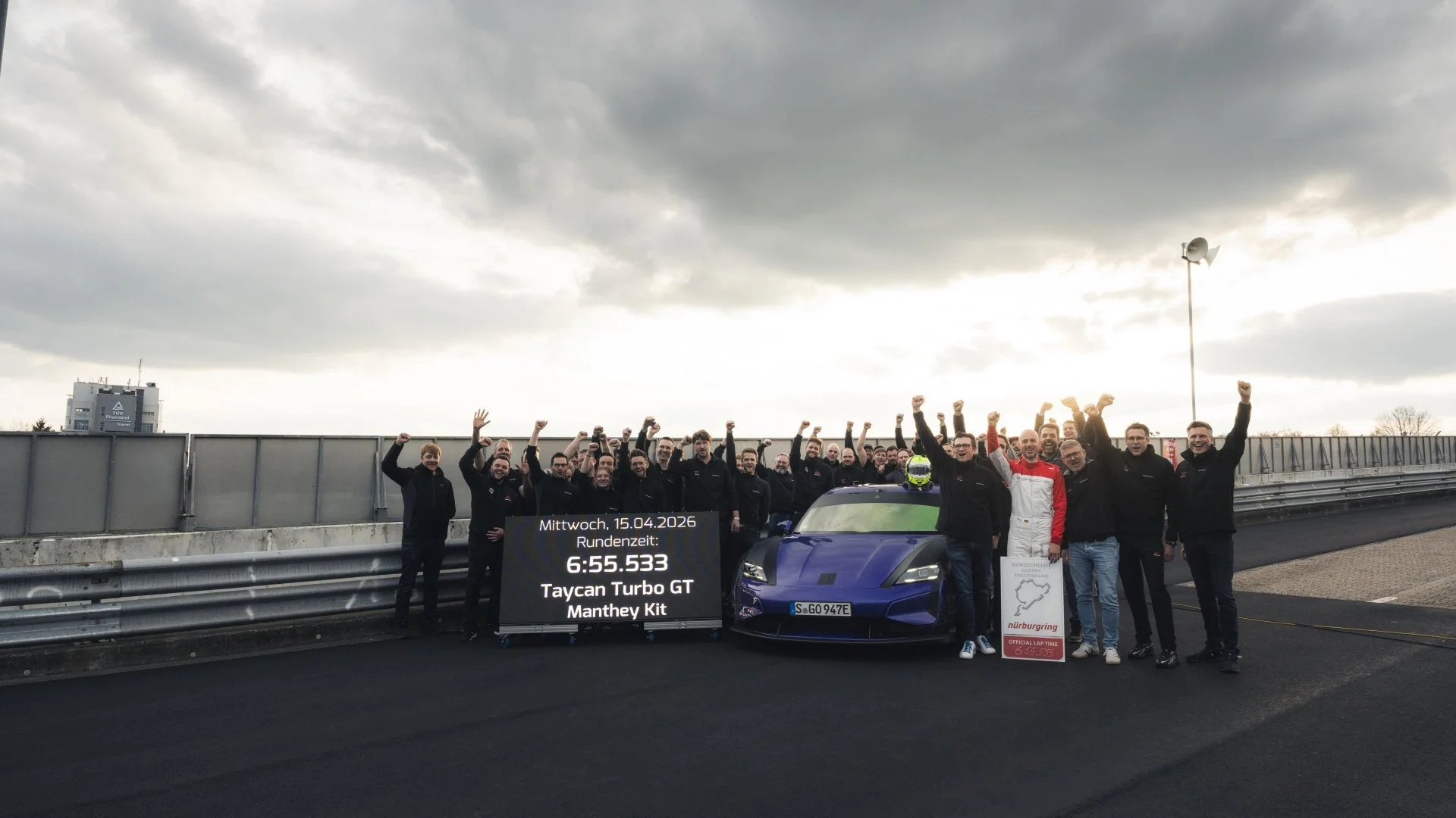 Porsche Taycan Turbo GT mit Manthey Kit Nürburgring-Rekord
