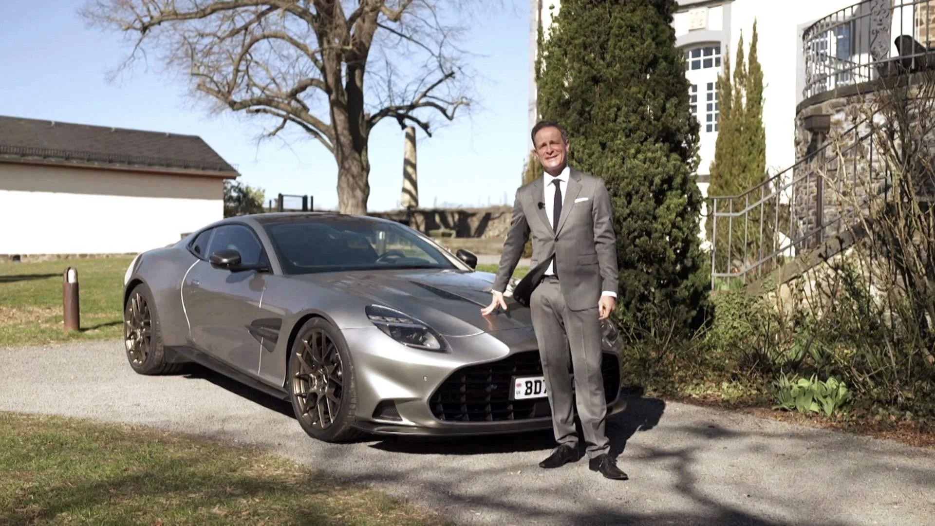 Grip Matthias Malmedie Aston Martin Vanquish