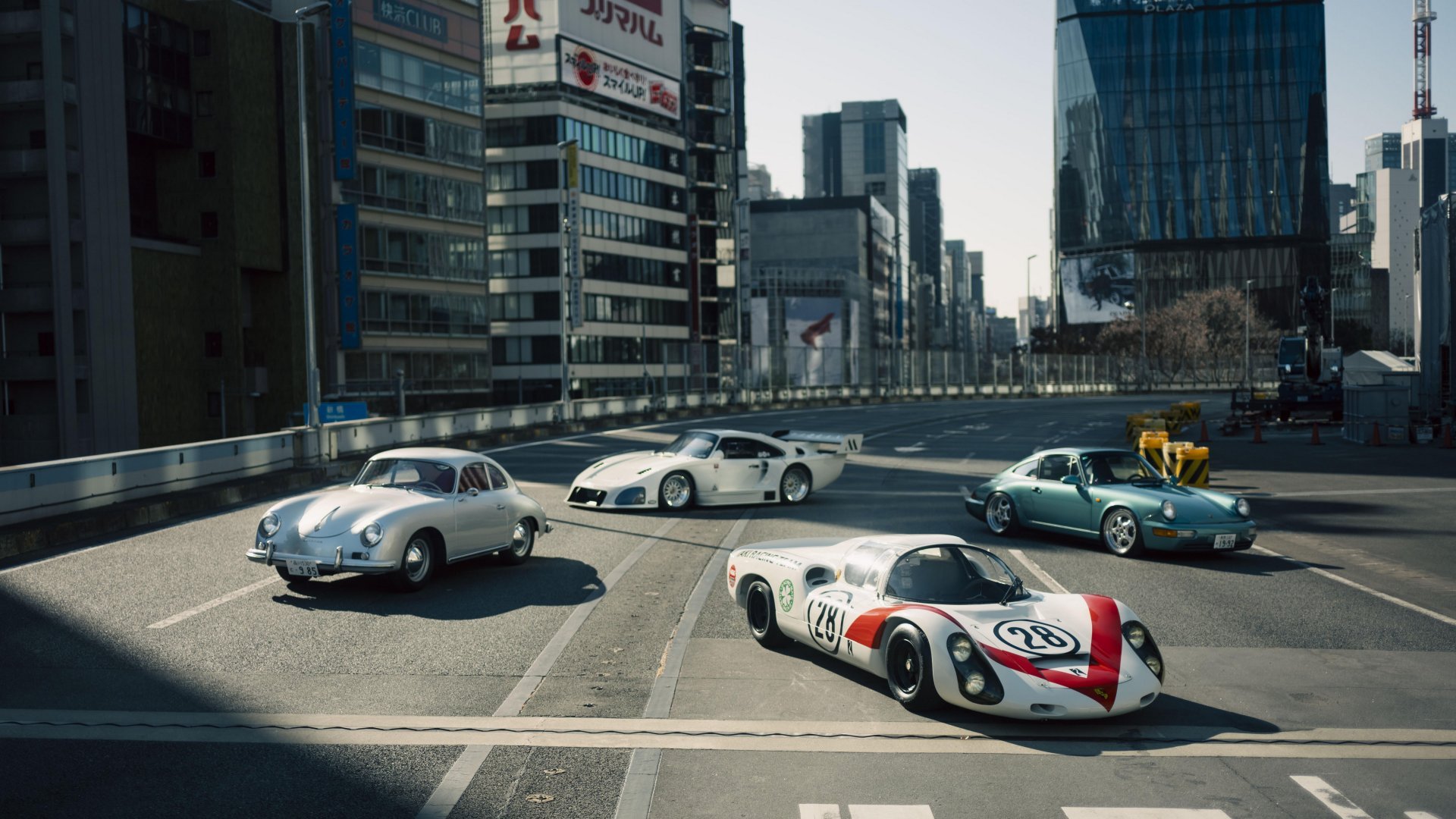 Luft Tokyo: Luftgekühlte Porsche erobern stillgelegte Stadtautobahn