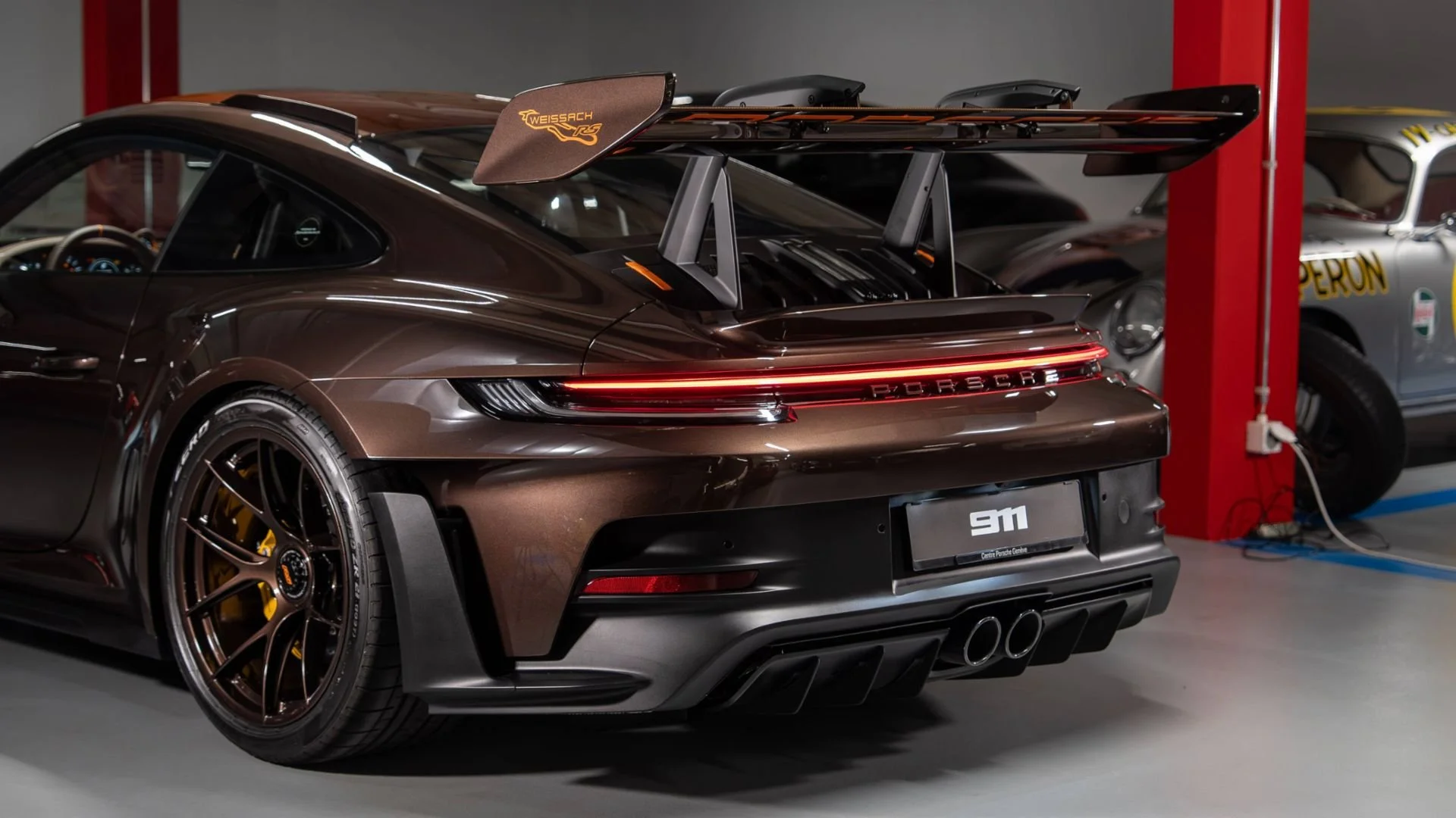 Porsche 911 GT3 RS Sonderwunsch Macadamia Heck