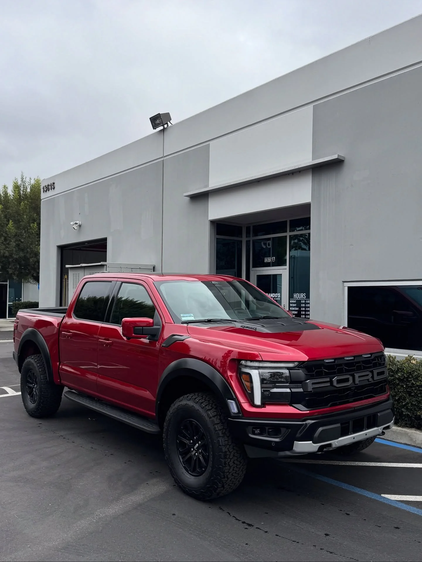 Full Front End PPF done for this brand new Ford Raptor 🙏🏻