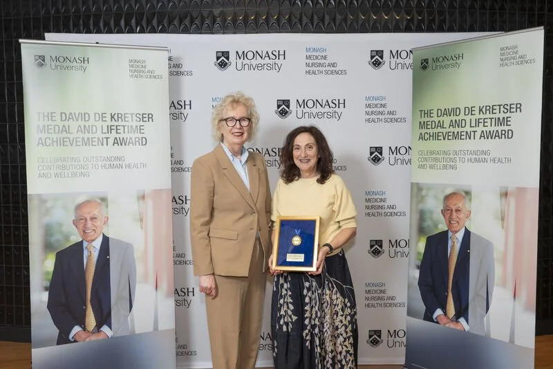 Prof Rachelle Buchbinder awarded the 2025 David de Kretser Medal!