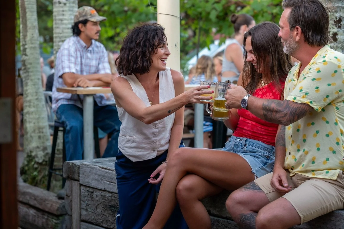 The happiest of hours 🍻 sun is setting, spirits are rising 🌅 

Byron Bay | The Roadhouse | Dinner | Live Music | The Roady | Byron Bay Food | Byron Bay Eats | Woodfired Pizza | Share Plates | Happy Hour | Cocktails | Wine