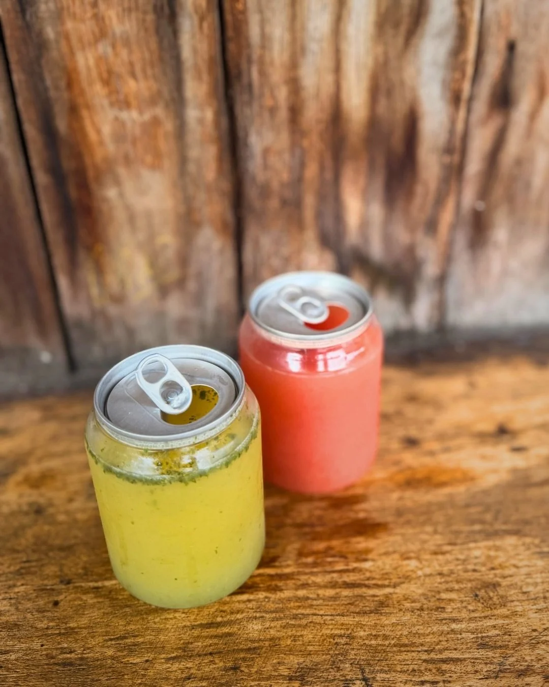 Rehydration station, right here on the Roady counter. 💧
House-made electrolytes, mixed fresh daily.
🍉 Watermelon, apple cider vinegar, honey + salt 🍍 Pineapple, apple cider vinegar, agave + salt