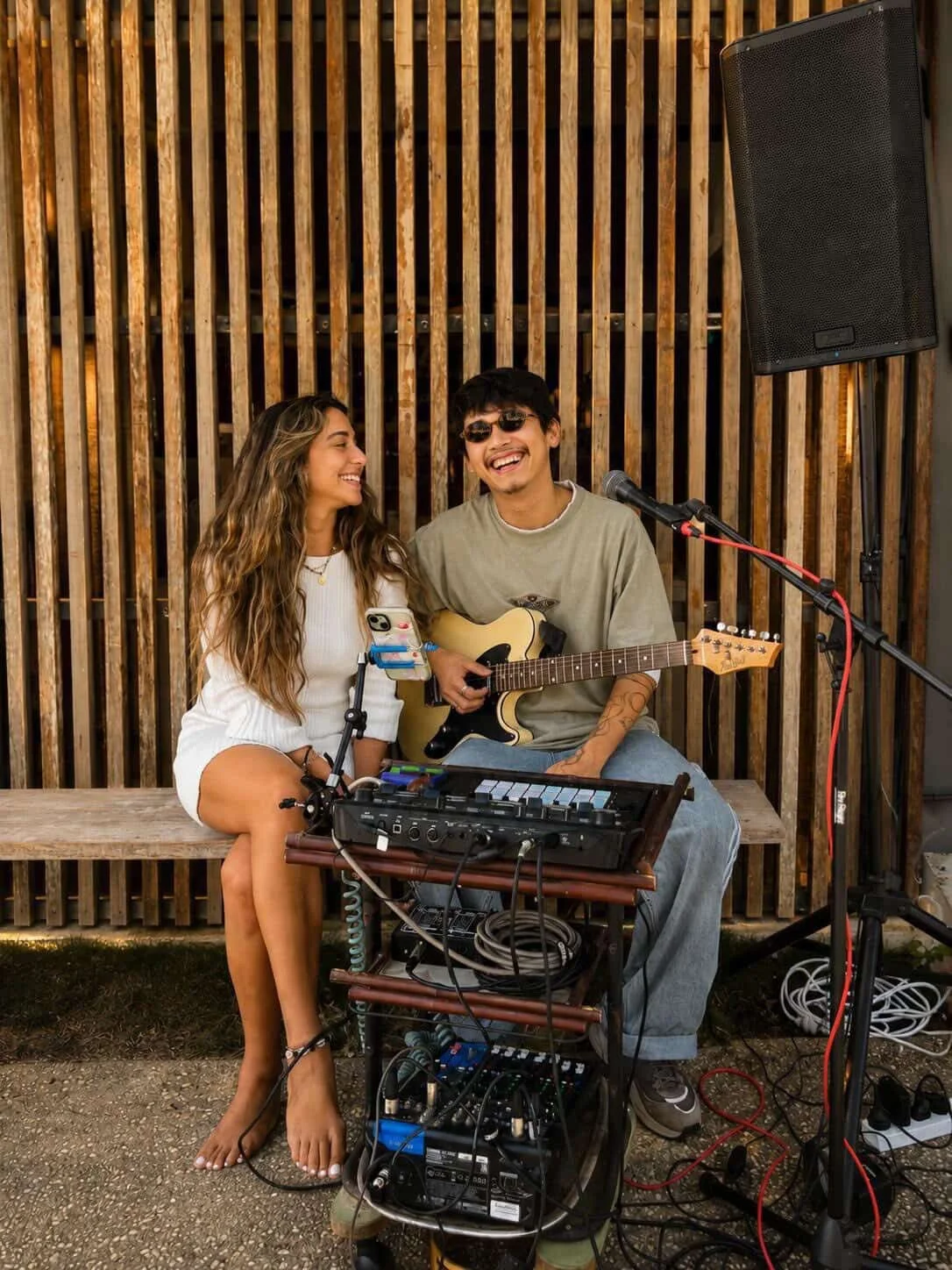 Ana + Mikie live at The Roadhouse Byron Bay