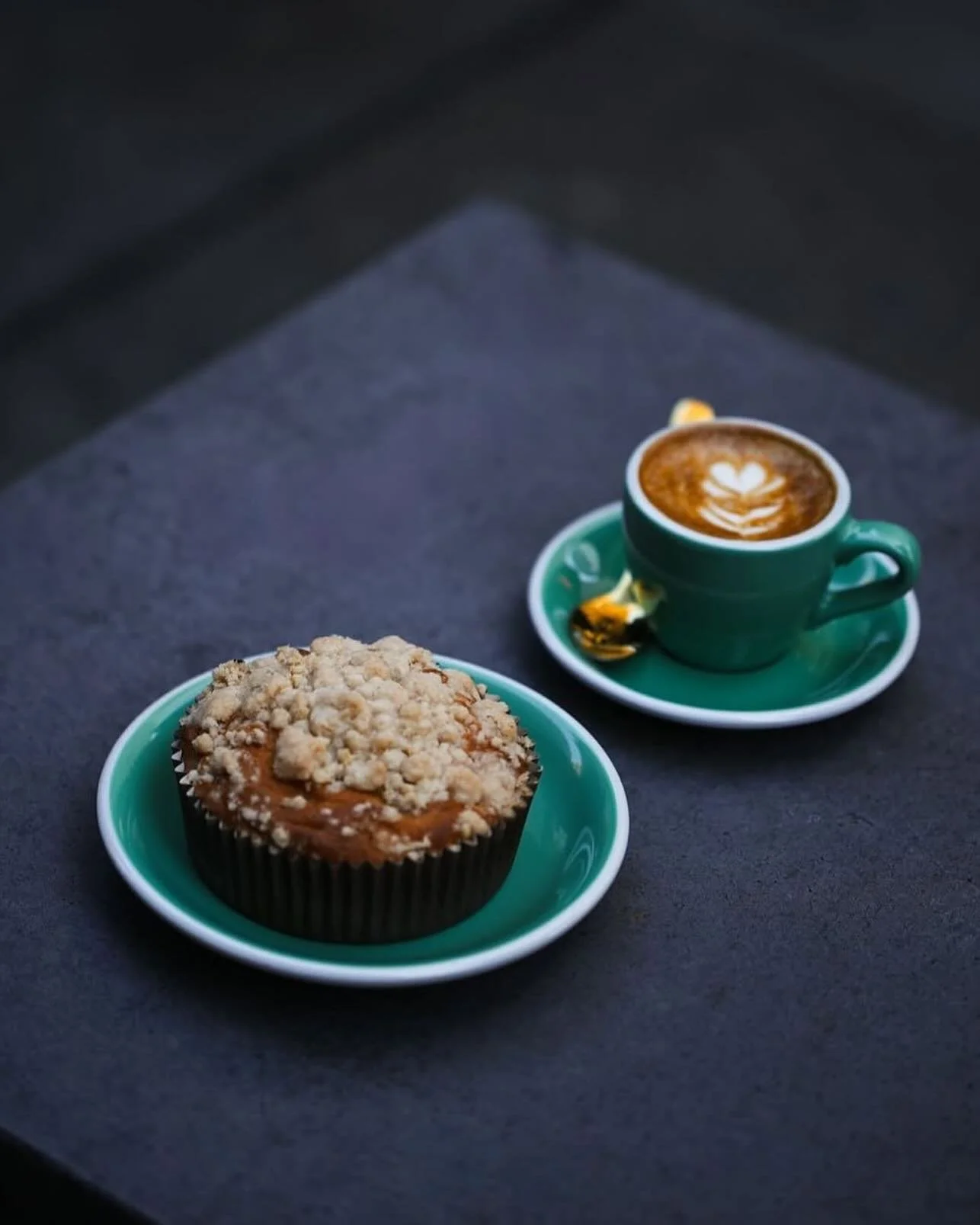 @nicecoffeeco with the beautiful photos!!! [Gluten Free] apple 🍎 cinnamon strues coffee cake bc fall is en route hopefully! Find it and others @nicecoffeeco DTLA but sadly no longer @carlasfreshmarket 💞